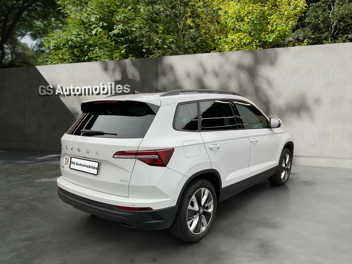 SKODA Karoq 2.0 TDI CR Style 4x4 DSG-image-2
