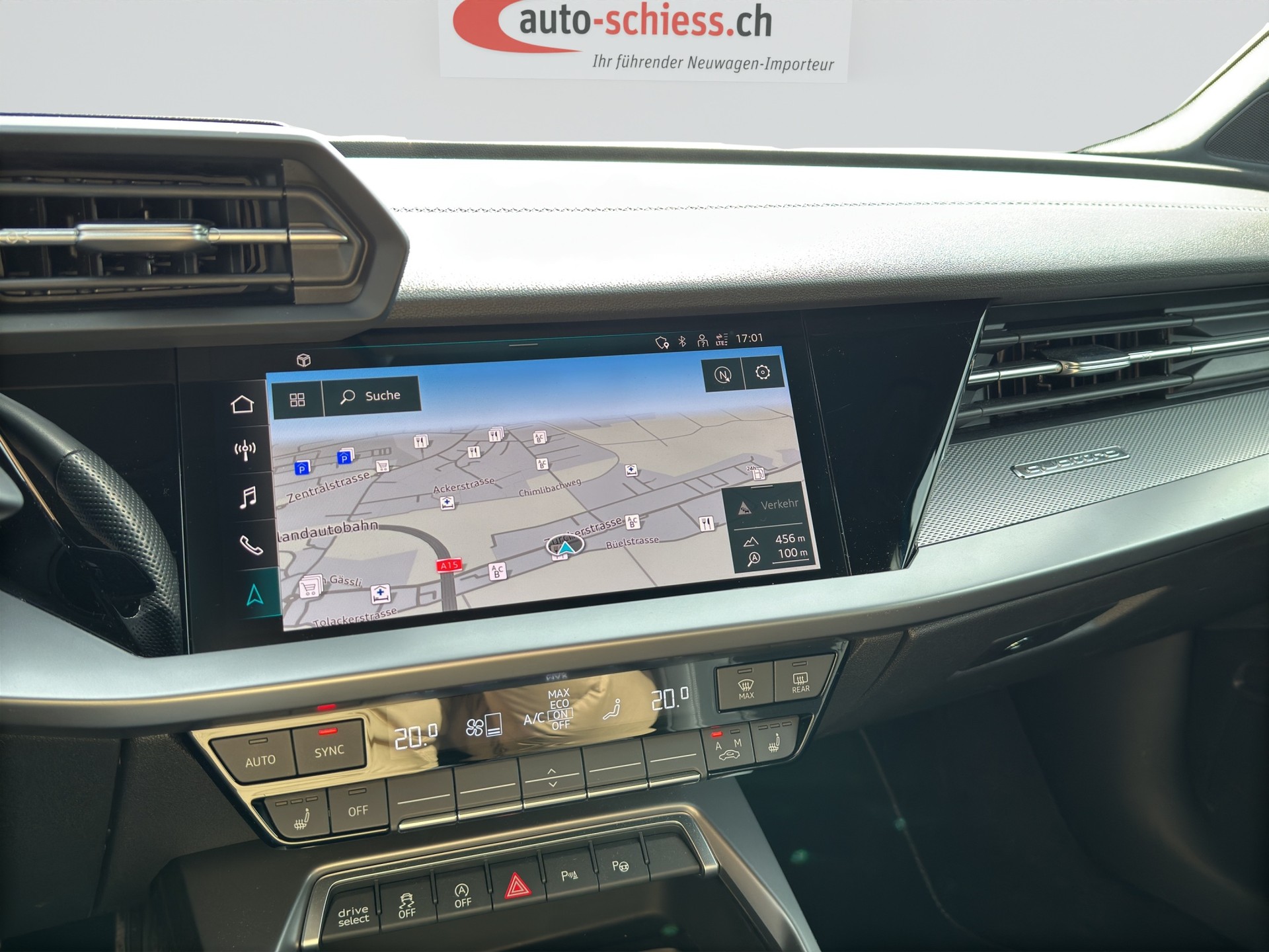 AUDI S3 Sportback 2.0 TFSI quattro S-tronic-image-12