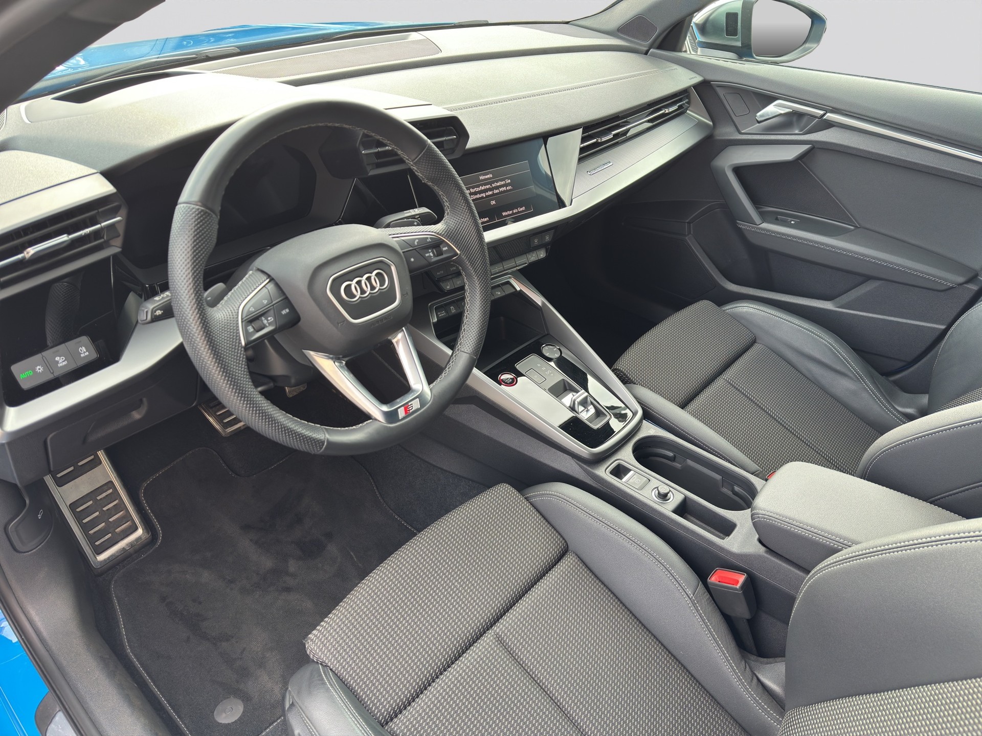 AUDI S3 Sportback 2.0 TFSI quattro S-tronic-image-6