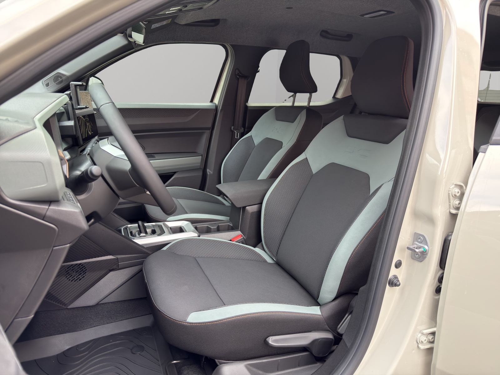 DACIA Duster HEV 155 Extreme-image-3