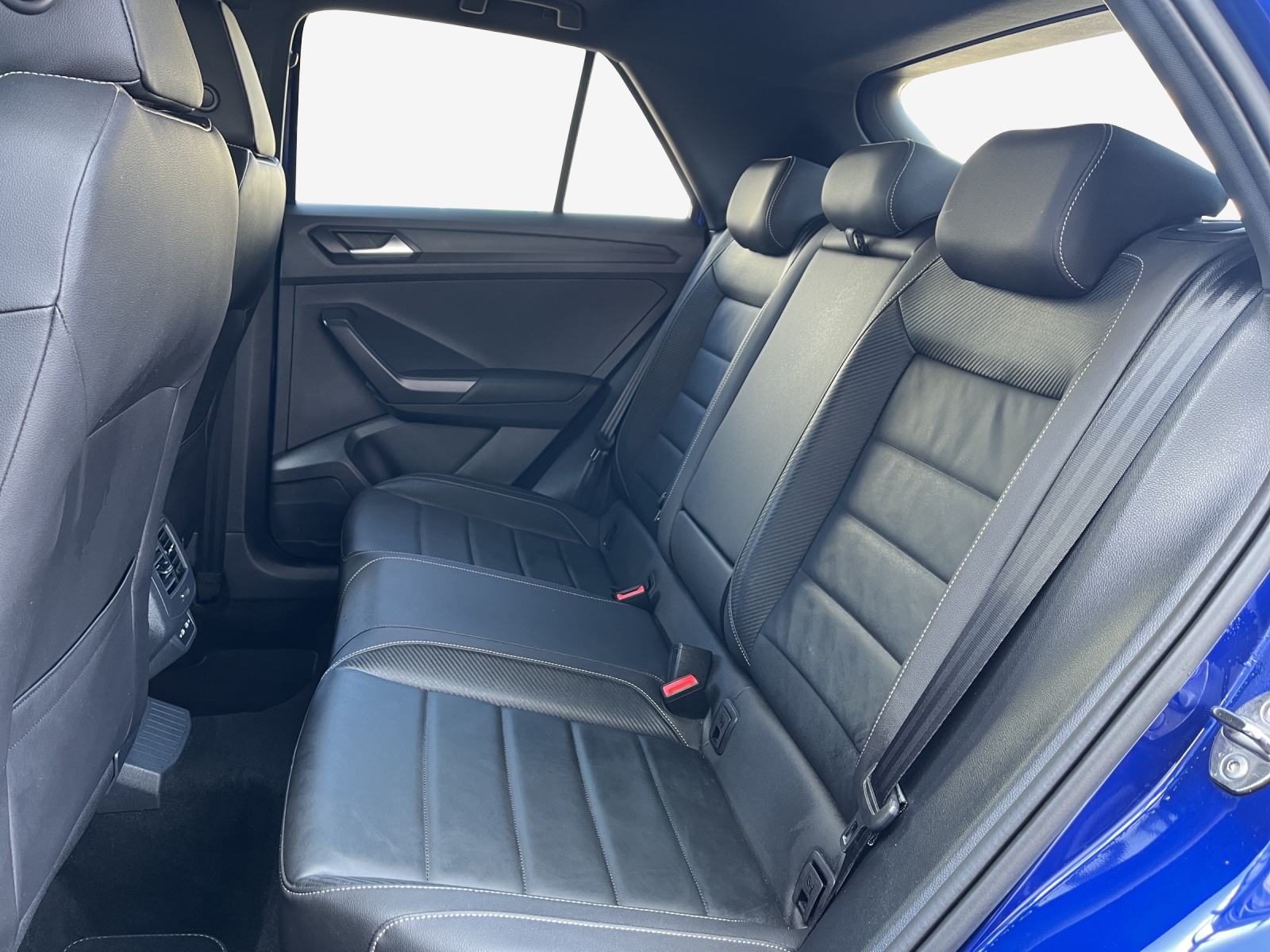 VW T-Roc 2.0 TSI R DSG 4Motion-image-11