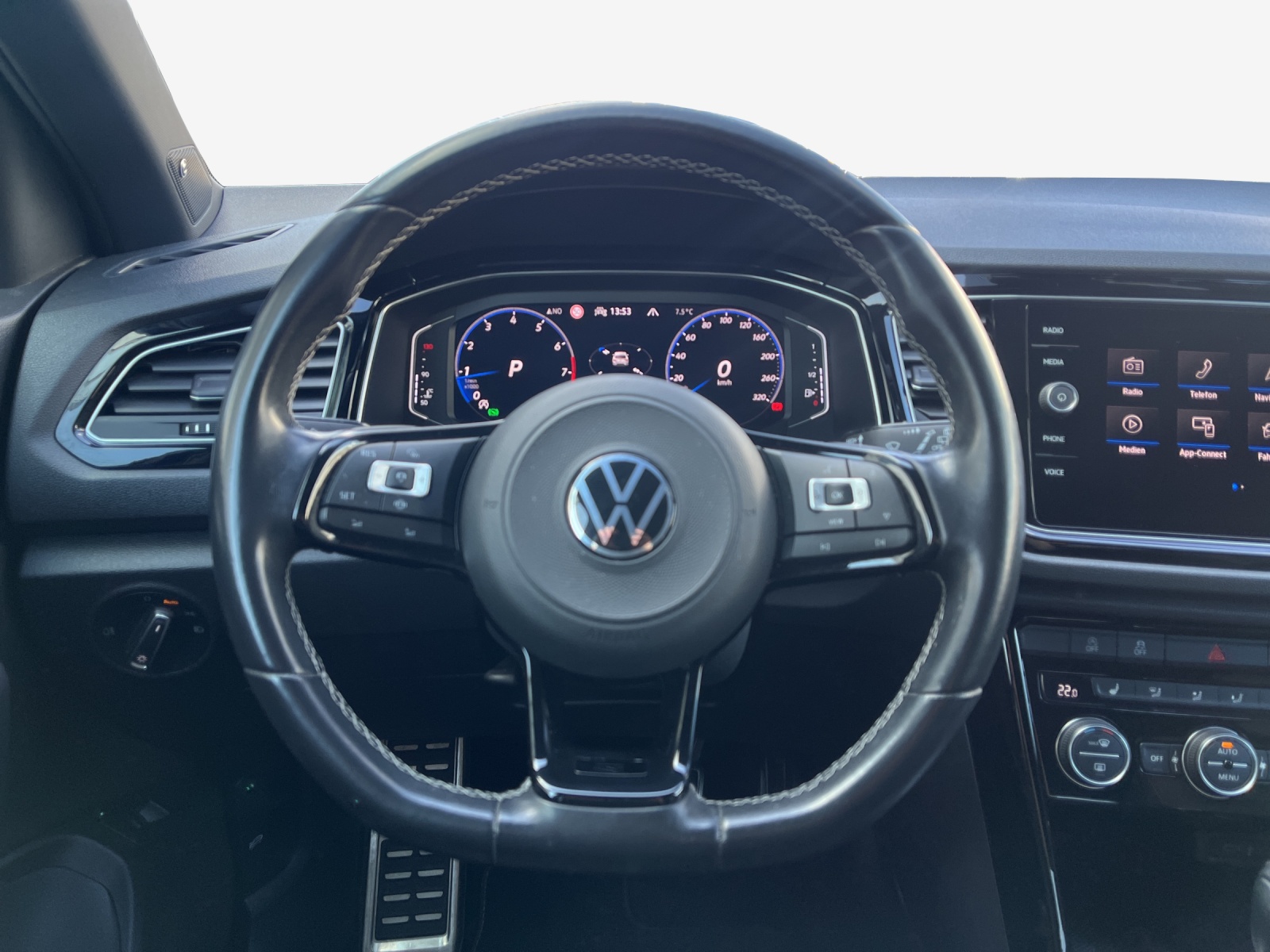 VW T-Roc 2.0 TSI R DSG 4Motion-image-9