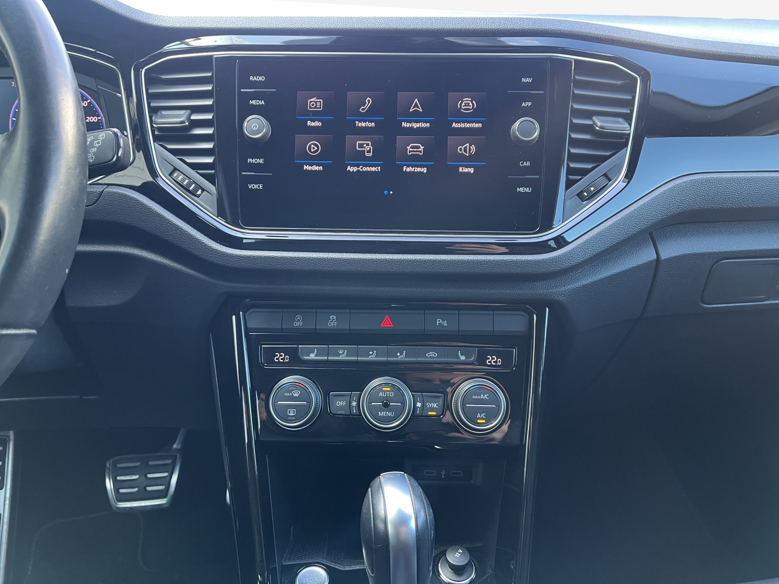 VW T-Roc 2.0 TSI R DSG 4Motion-image-10