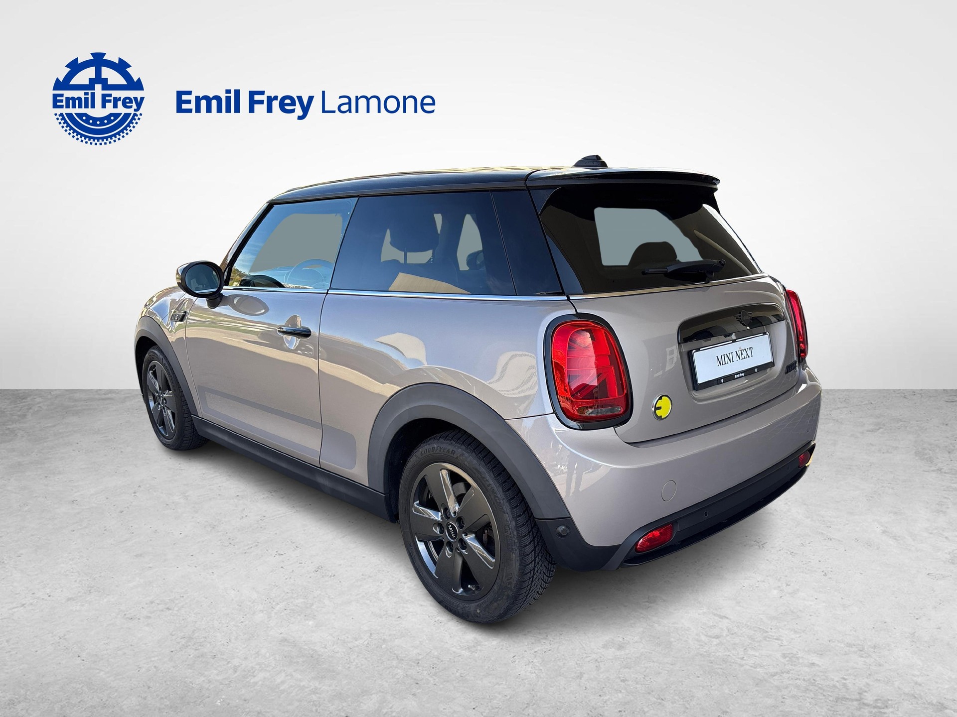 MINI F56 Cooper SE-image-2
