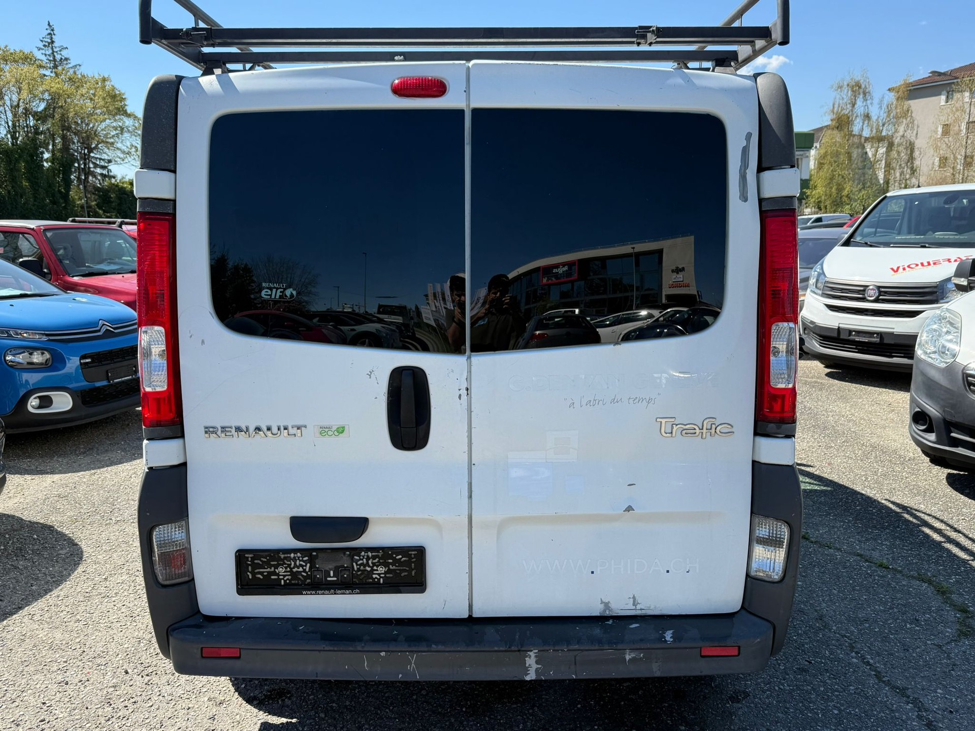 RENAULT Trafic 2.0 dCi 115 2.9t L1H1-image-9