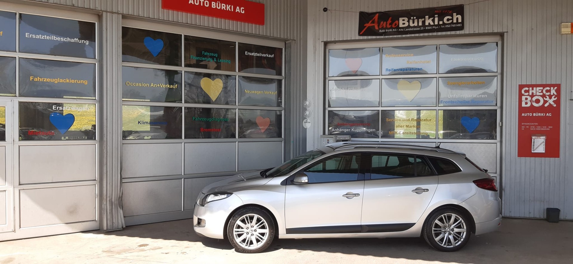 RENAULT Mégane Grandtour 1.4 16V Turbo Dynamique-image-0