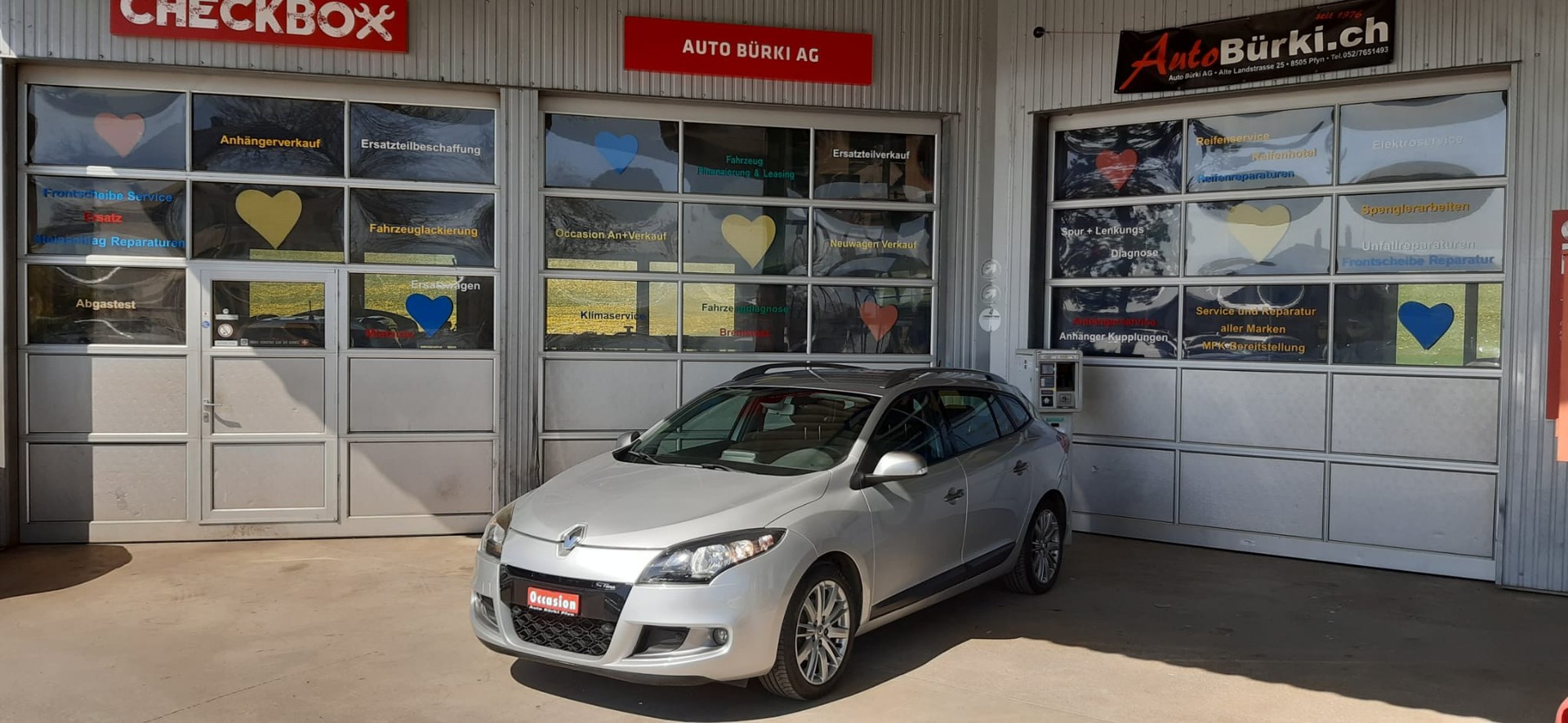 RENAULT Mégane Grandtour 1.4 16V Turbo Dynamique-image-1