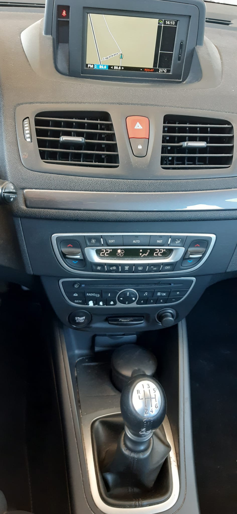RENAULT Mégane Grandtour 1.4 16V Turbo Dynamique-image-9