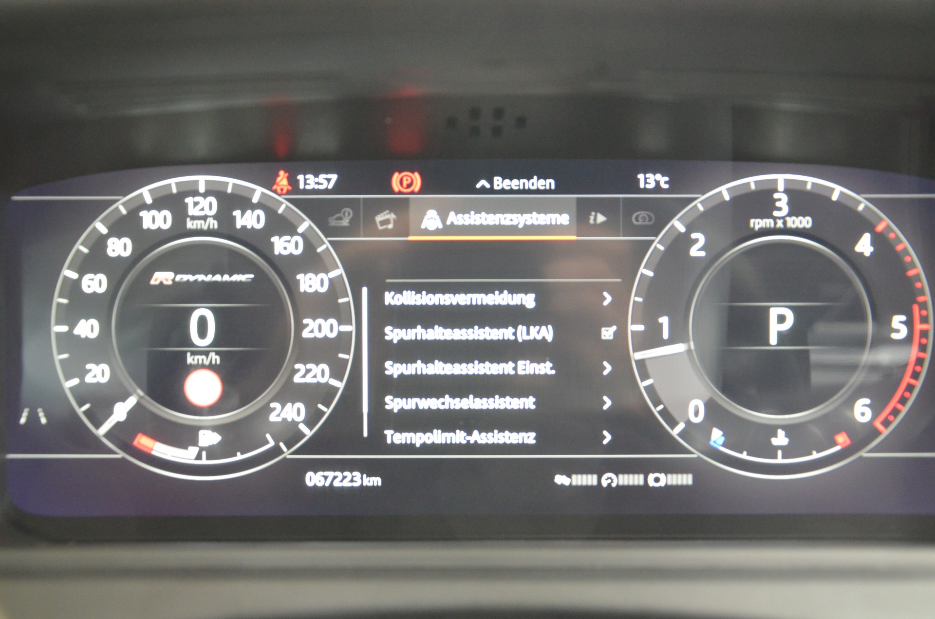 LAND ROVER Range Rover Velar D 240 SE Automatic*Frisch ab MFK,1 Jahr oder 20'000km Garantie*-image-16