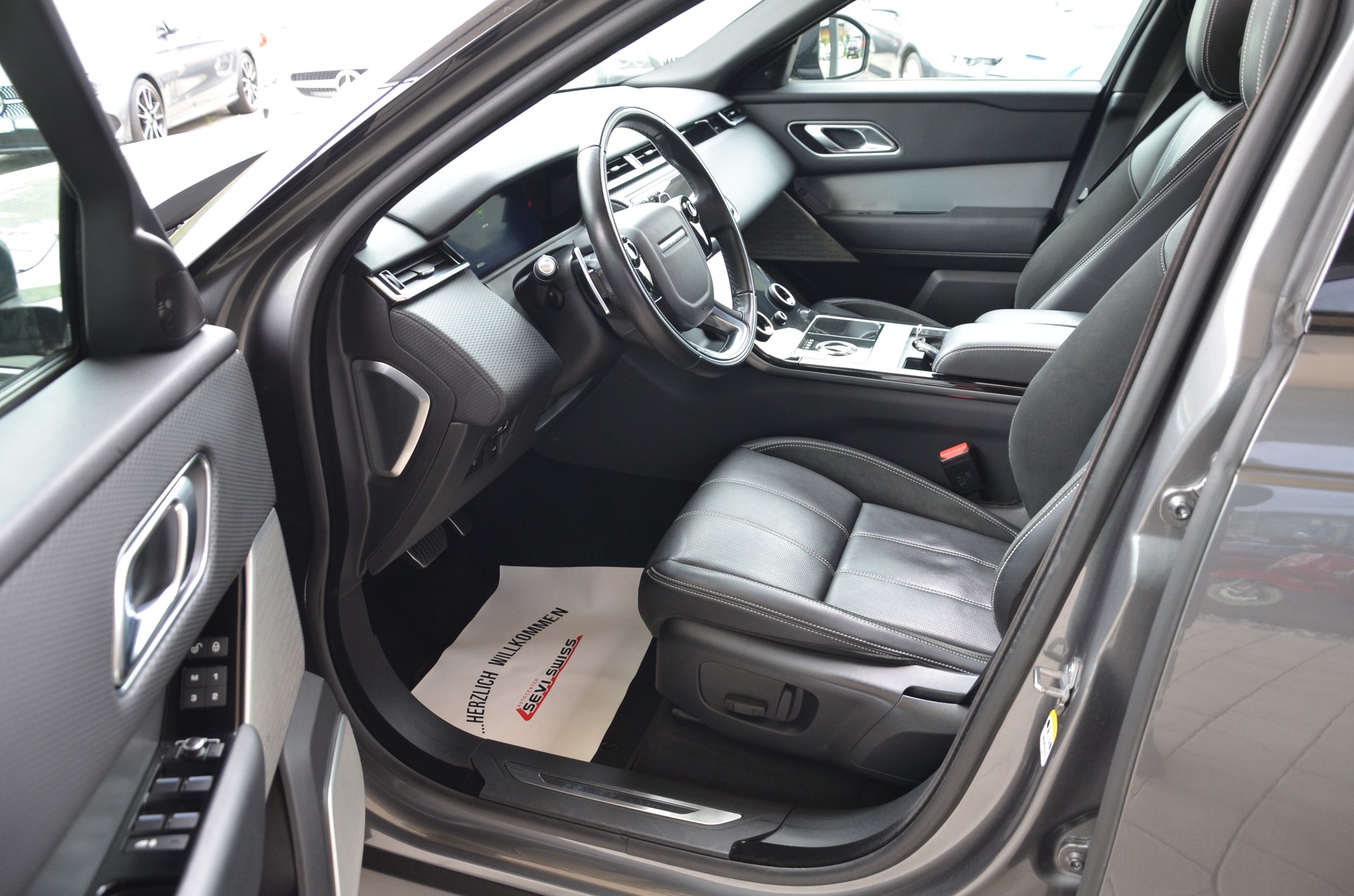 LAND ROVER Range Rover Velar D 240 SE Automatic*Frisch ab MFK,1 Jahr oder 20'000km Garantie*-image-7