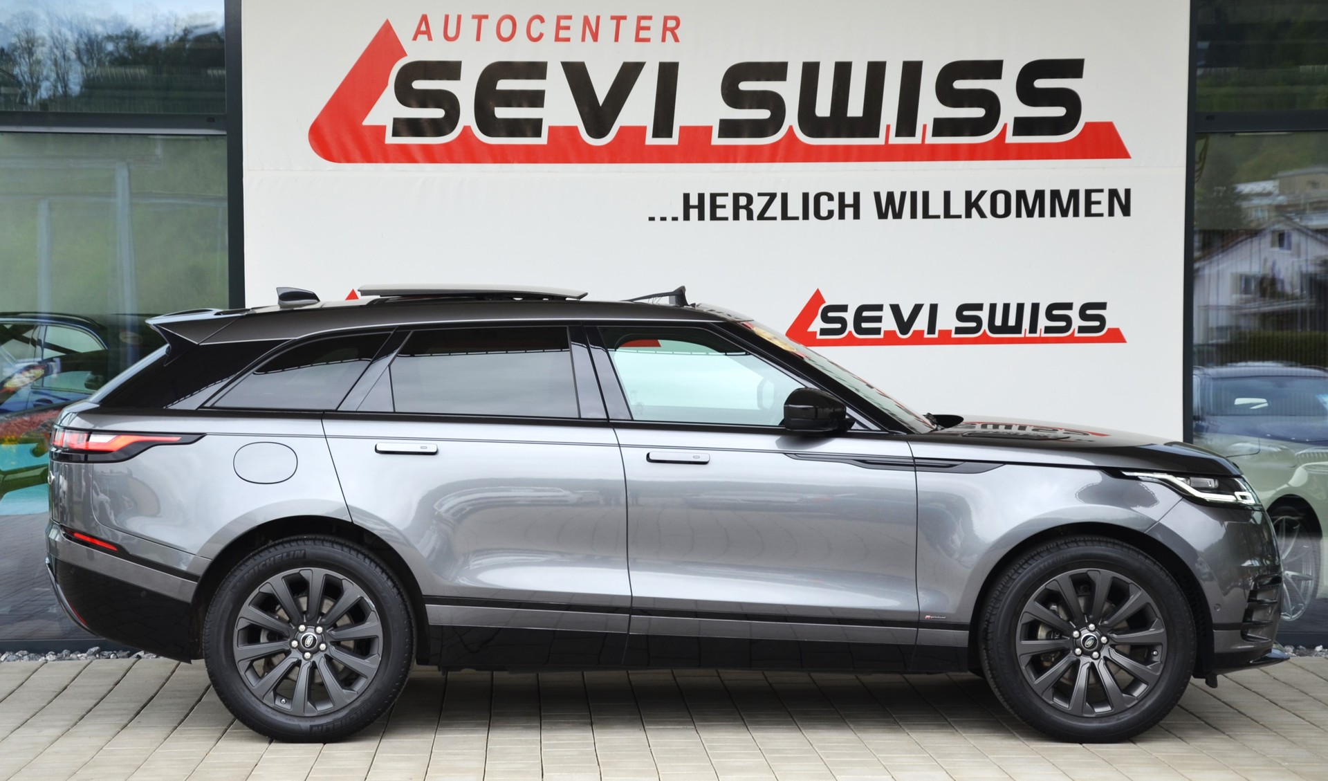 LAND ROVER Range Rover Velar D 240 SE Automatic*Frisch ab MFK,1 Jahr oder 20'000km Garantie*-image-2