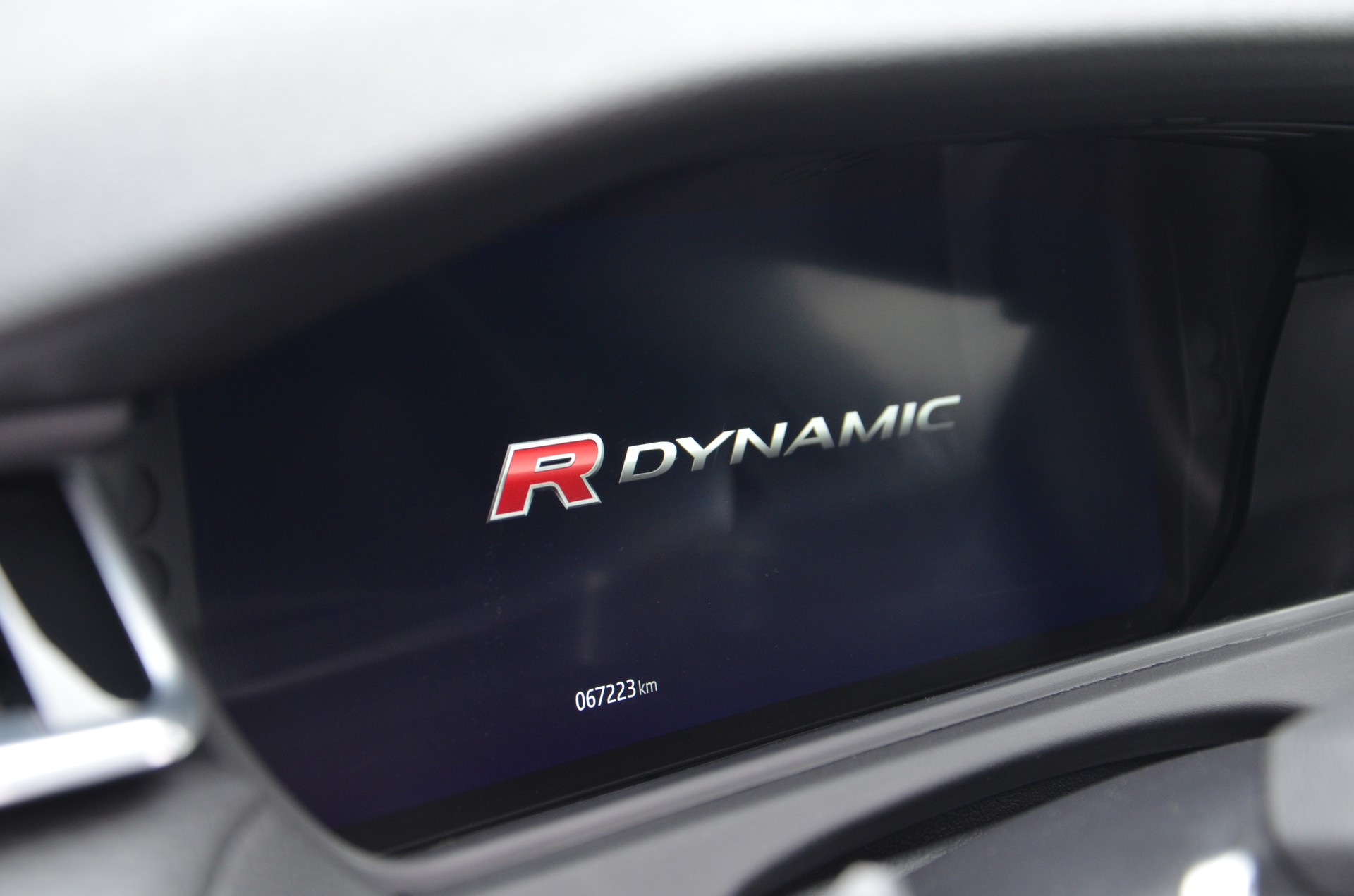 LAND ROVER Range Rover Velar D 240 SE Automatic*Frisch ab MFK,1 Jahr oder 20'000km Garantie*-image-13