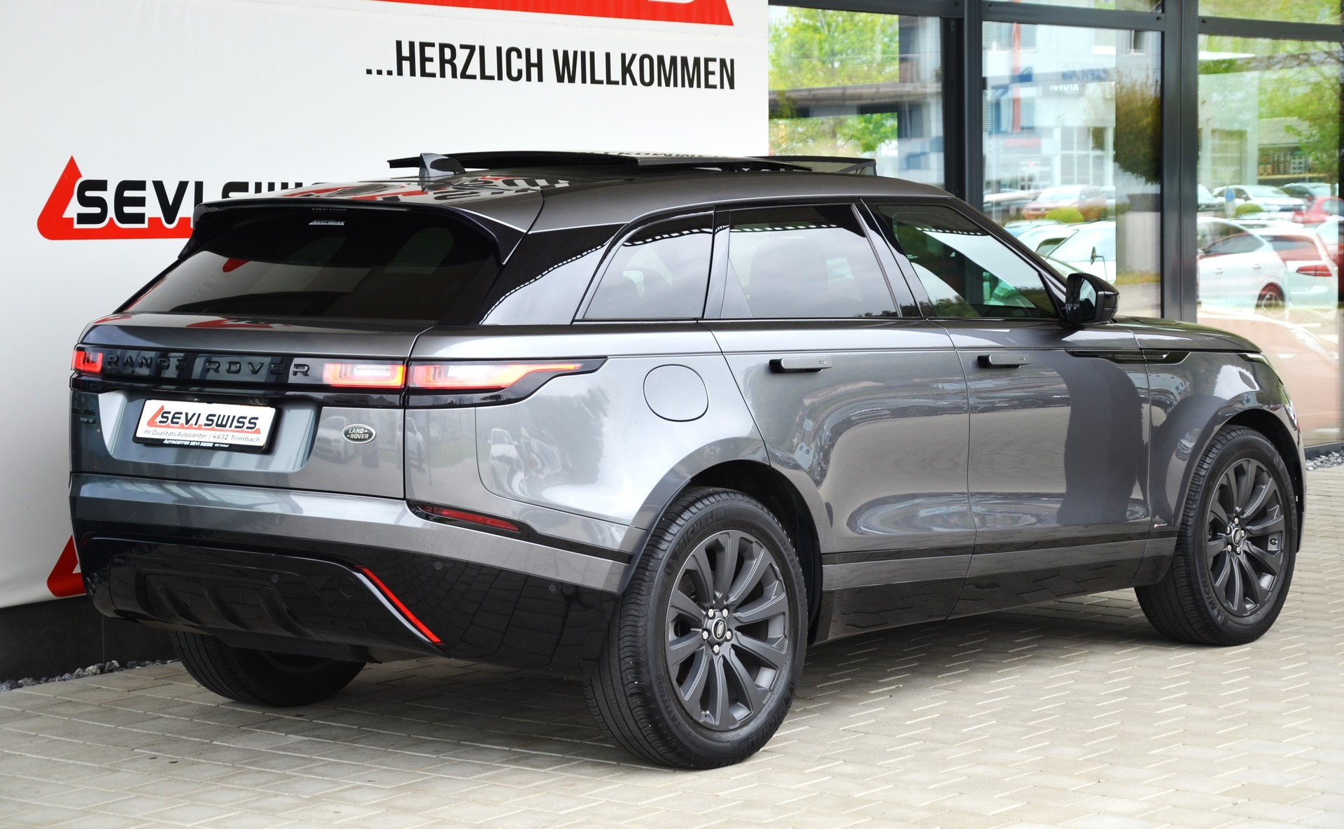LAND ROVER Range Rover Velar D 240 SE Automatic*Frisch ab MFK,1 Jahr oder 20'000km Garantie*-image-3