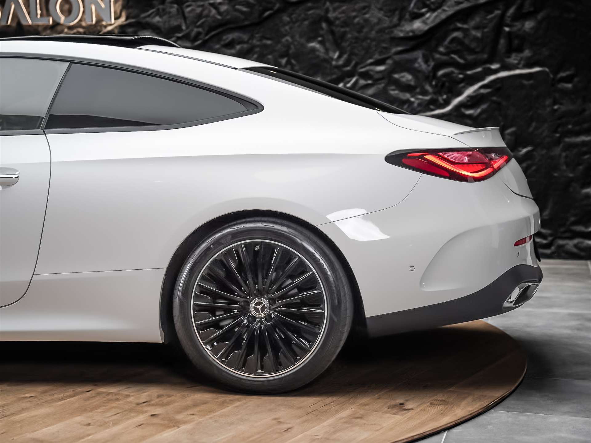 MERCEDES-BENZ CLE 220 d Coupé AMG Line 9G-Tronic *Werksgarantie*Panorama*Assistenzpaket*-image-16
