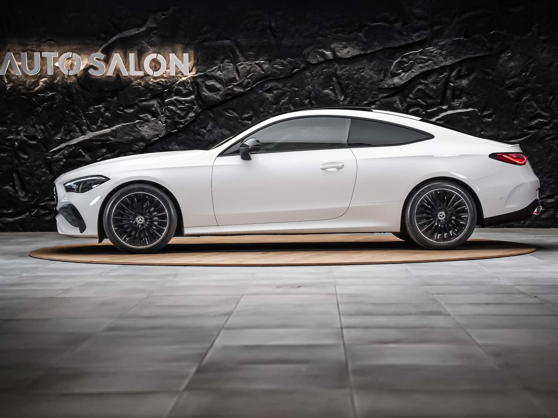 MERCEDES-BENZ CLE 220 d Coupé AMG Line 9G-Tronic *Werksgarantie*Panorama*Assistenzpaket*-image-1