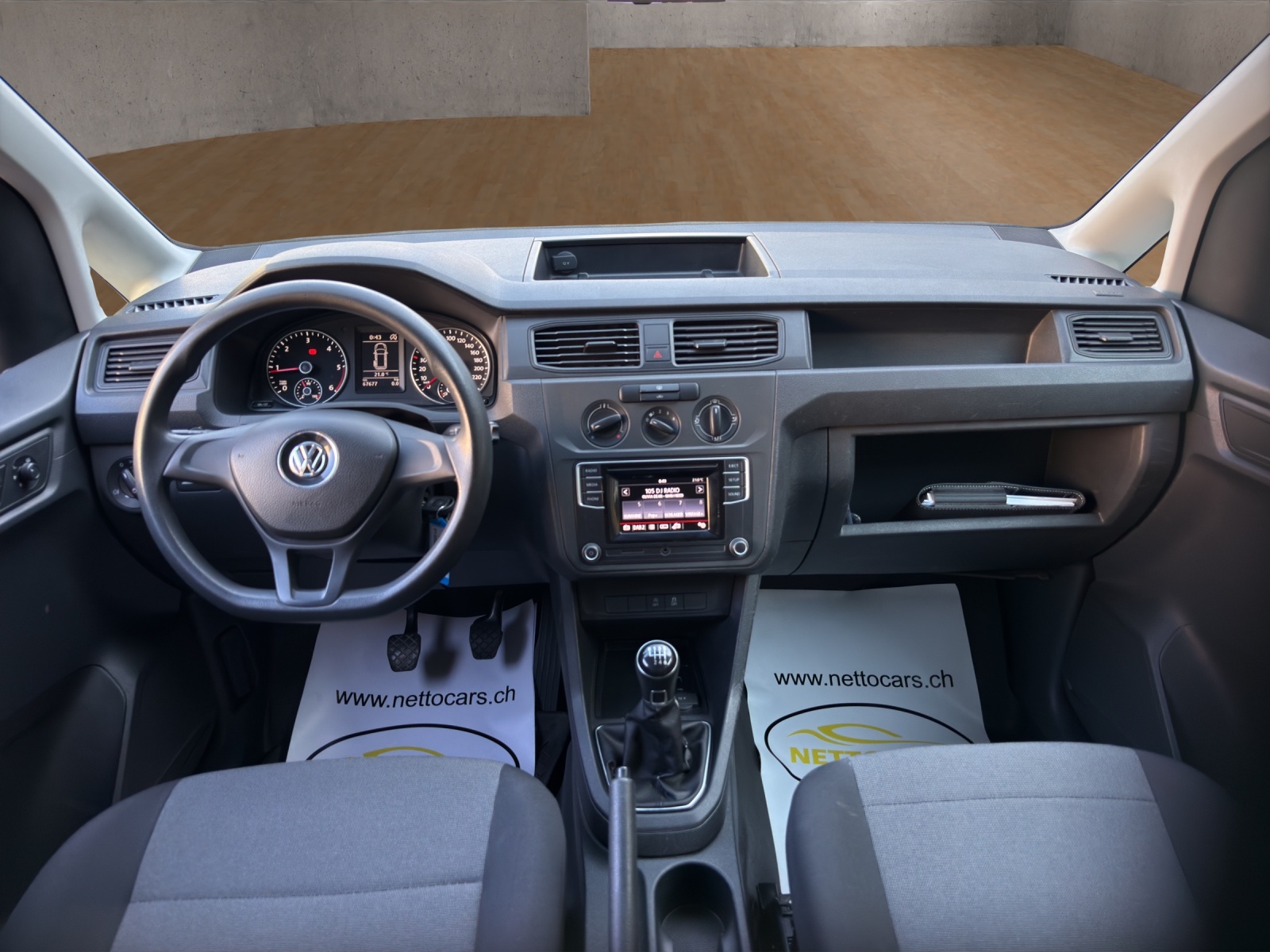 VW Caddy 2.0TDI 4Motion BlueMotion Technology-image-7