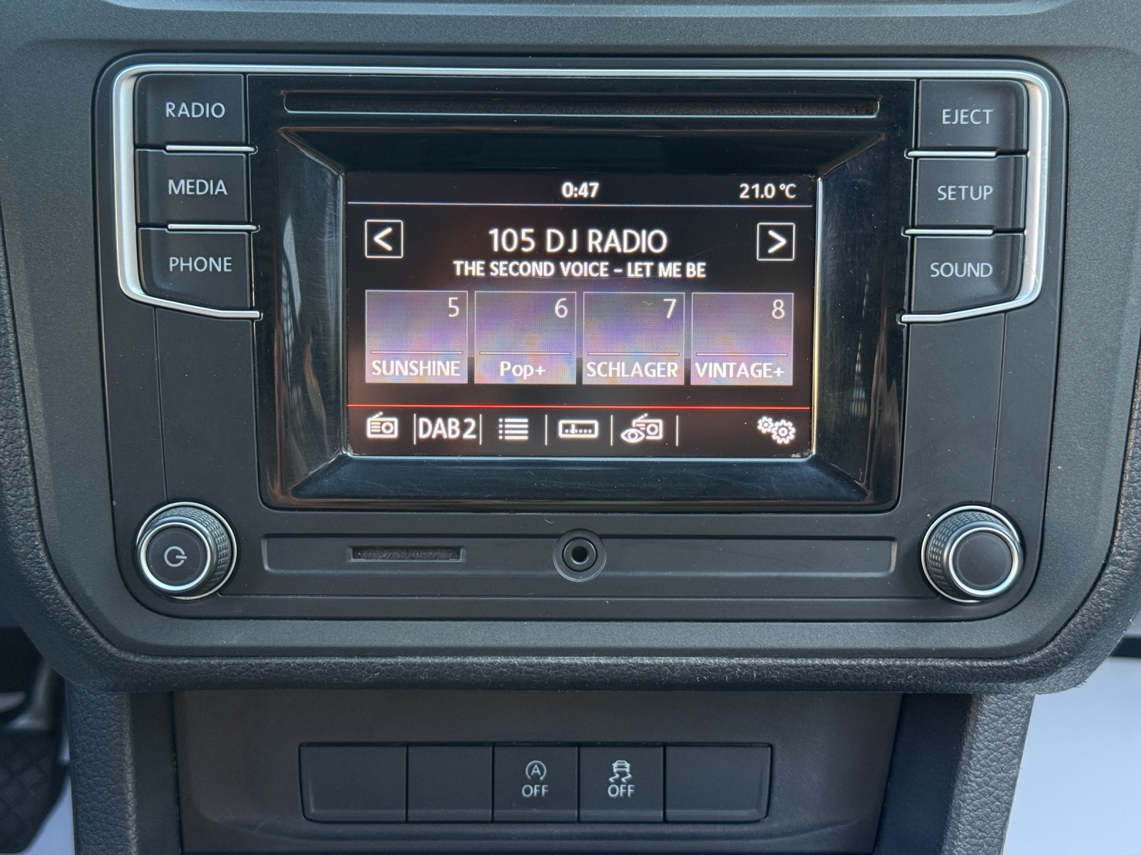 VW Caddy 2.0TDI 4Motion BlueMotion Technology-image-10