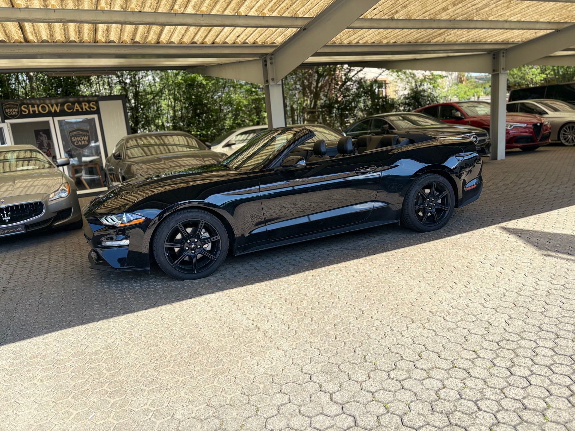 FORD Mustang Fastback 2.3 Blue Edition Automat-image-1