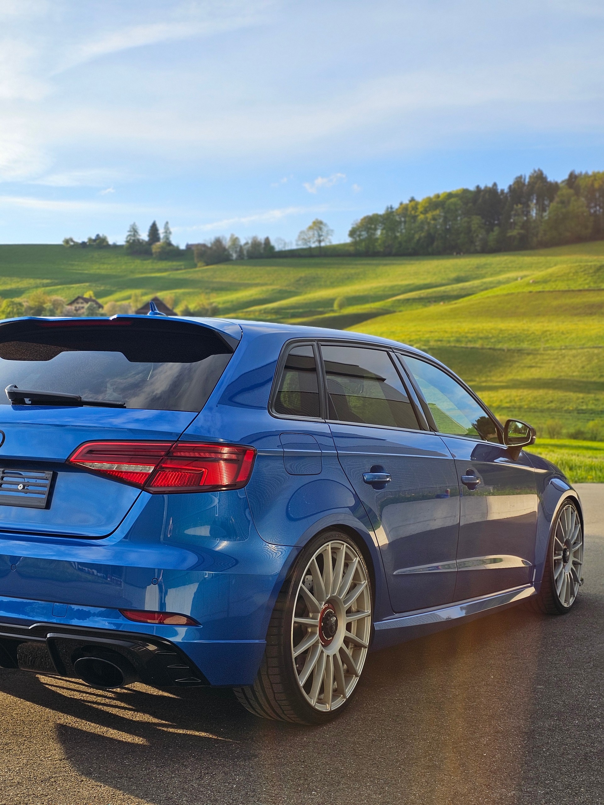 AUDI RS3 Sportback 2.5 TSI quattro S-tronic Kw V3 OZ-image-6