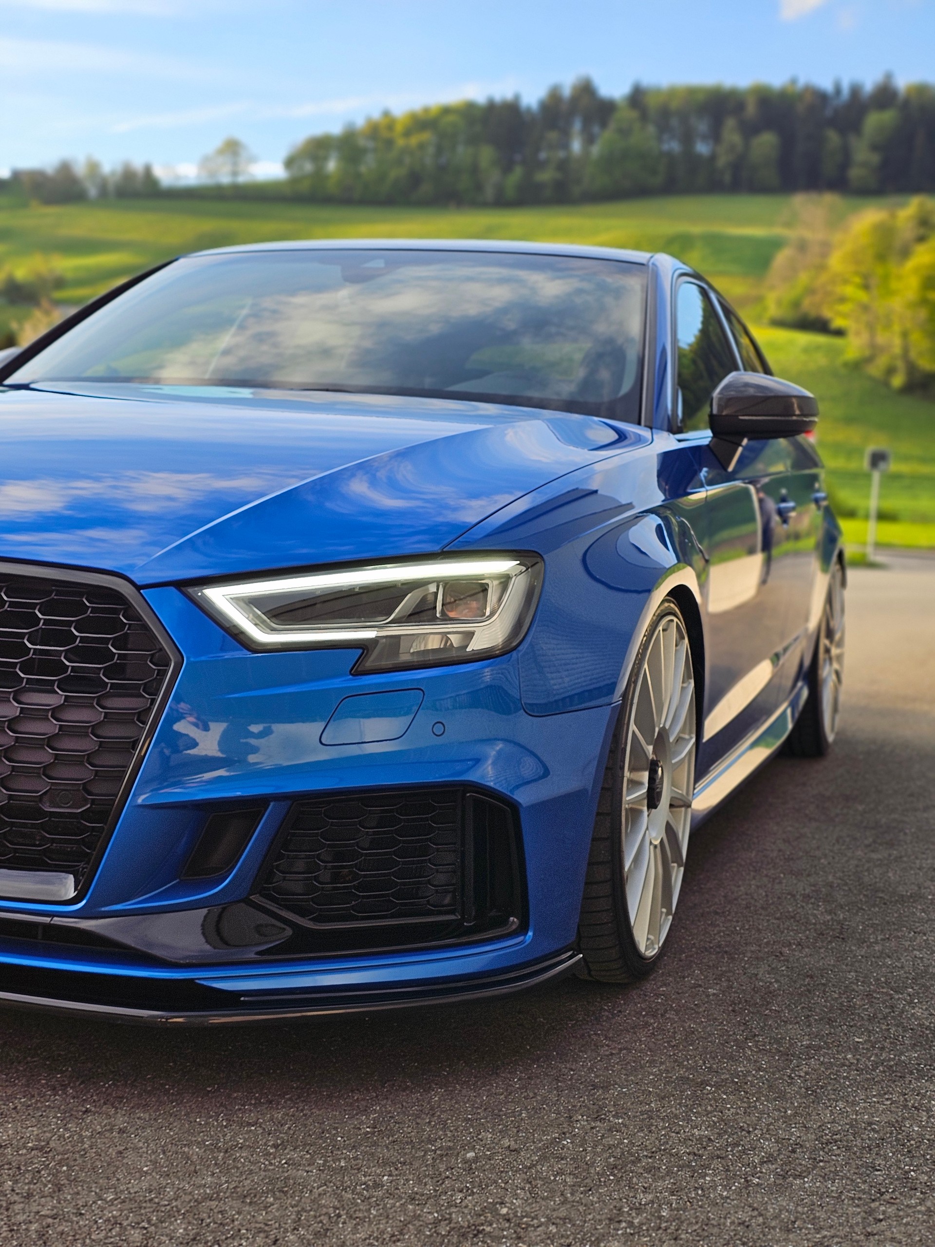 AUDI RS3 Sportback 2.5 TSI quattro S-tronic Kw V3 OZ-image-3