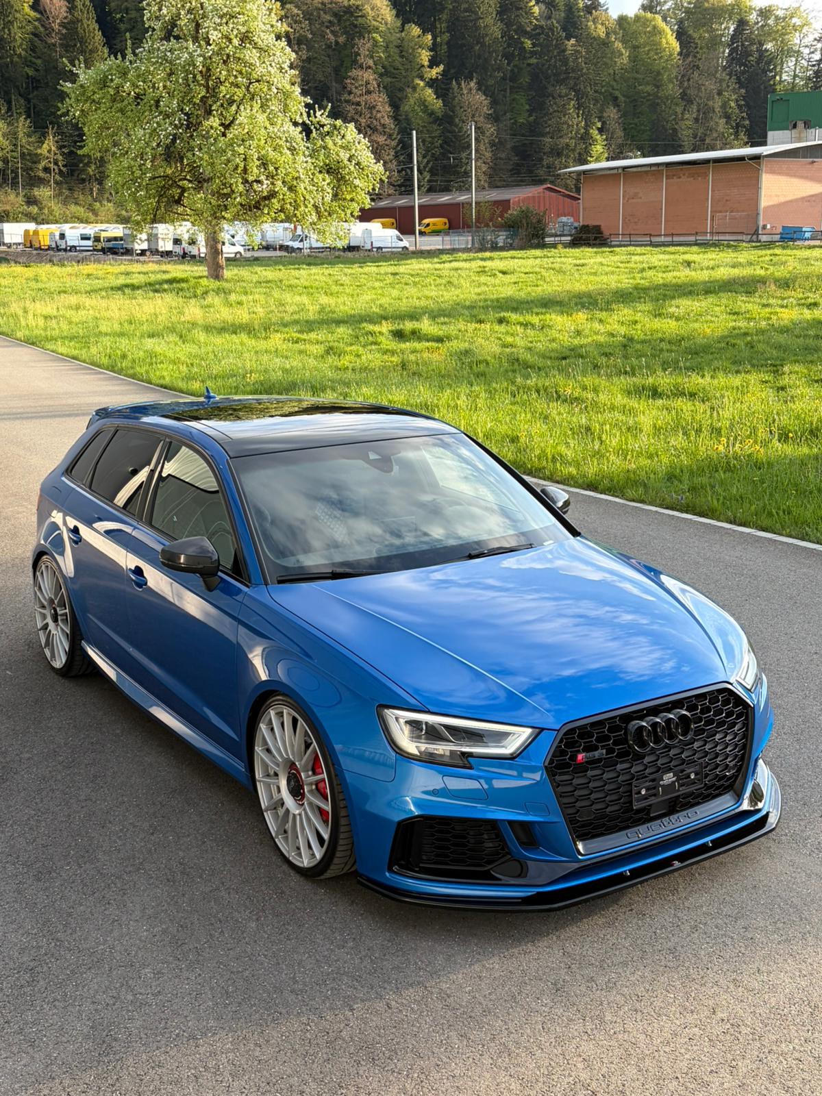 AUDI RS3 Sportback 2.5 TSI quattro S-tronic Kw V3 OZ-image-1