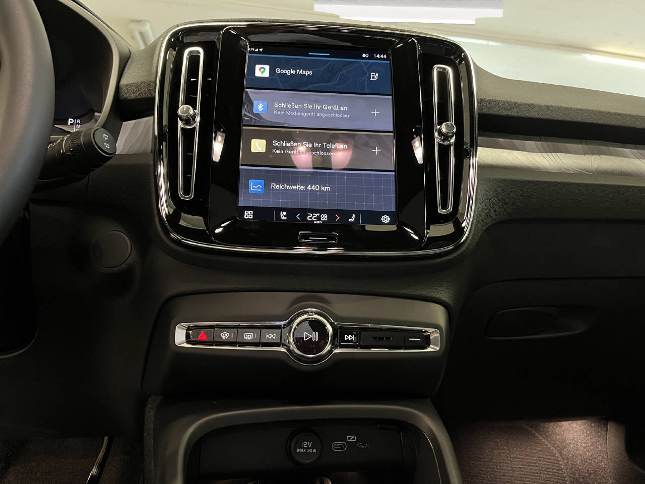 VOLVO EX40 Twin Ultra AWD-image-11
