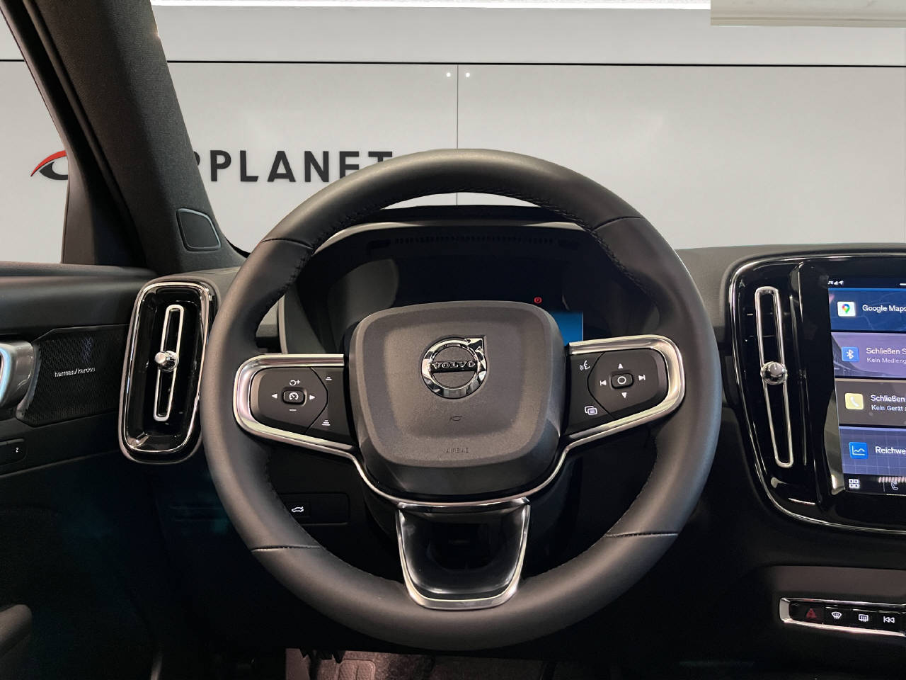 VOLVO EX40 Twin Ultra AWD-image-9