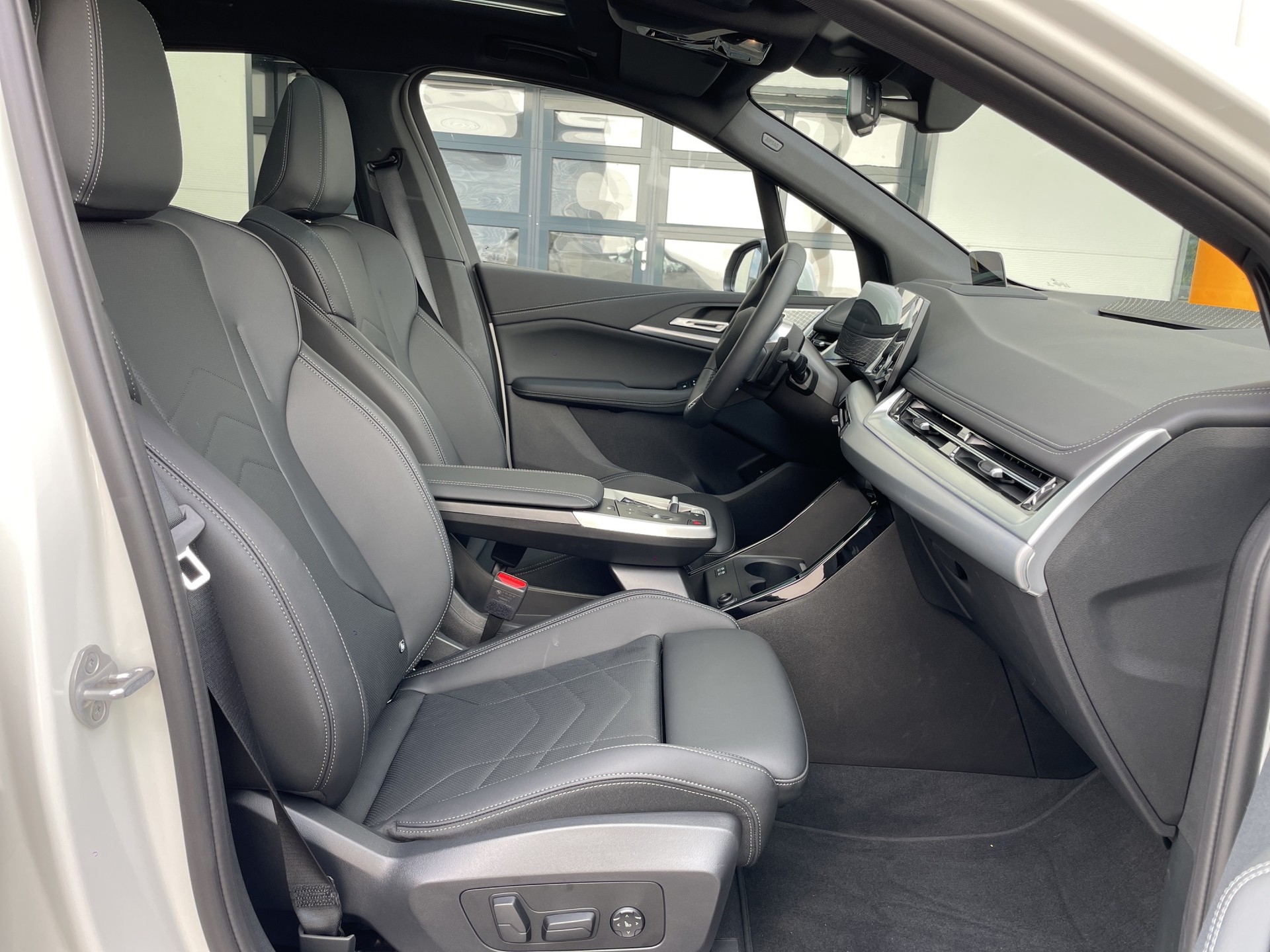 BMW 223i Act. T. xDr. M Sport-image-19