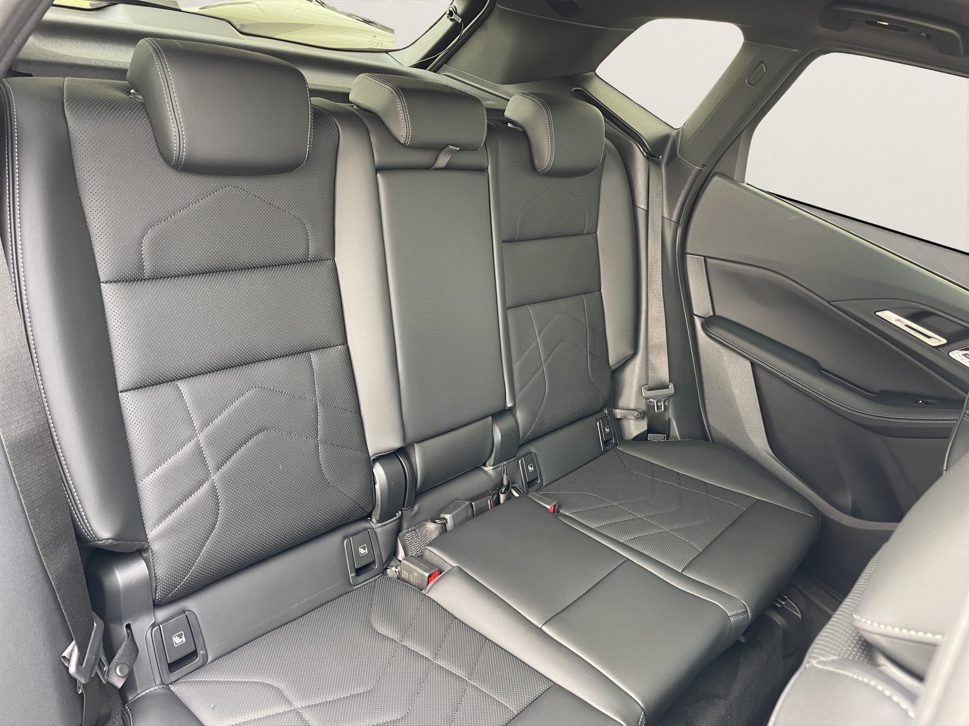 BMW 223i Act. T. xDr. M Sport-image-20