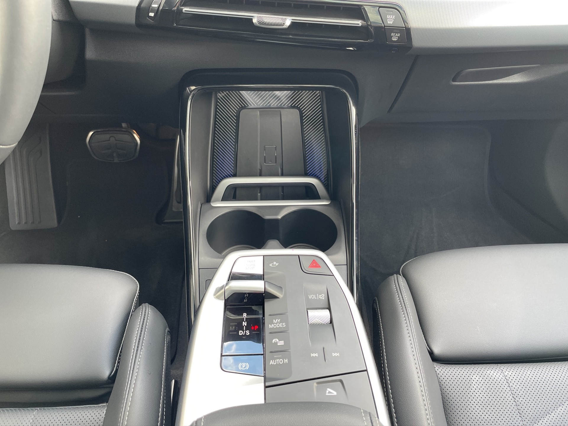 BMW 223i Act. T. xDr. M Sport-image-13