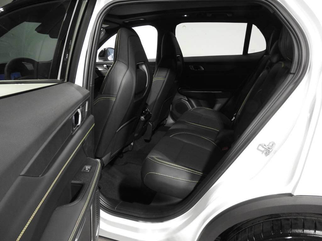 LYNK & CO 01 1.5 PHEV More-image-10