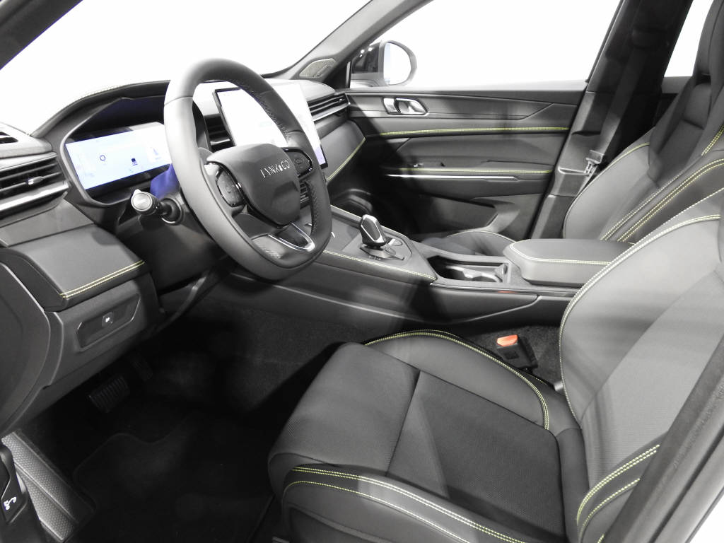 LYNK & CO 01 1.5 PHEV More-image-9