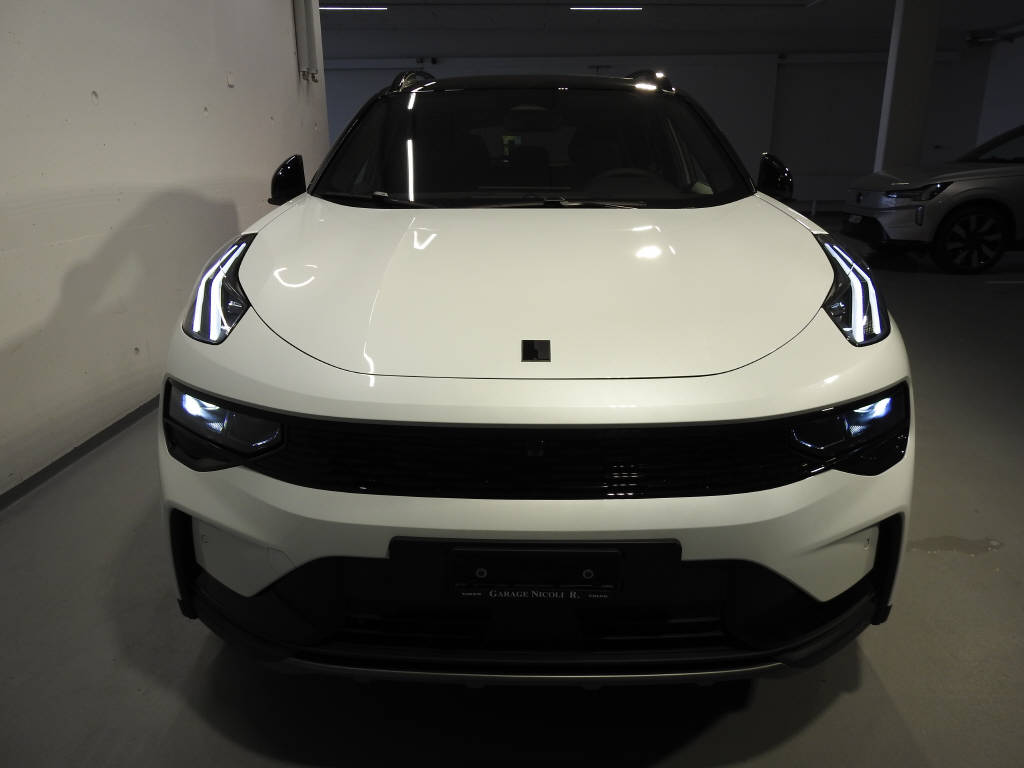 LYNK & CO 01 1.5 PHEV More-showroom-element-1