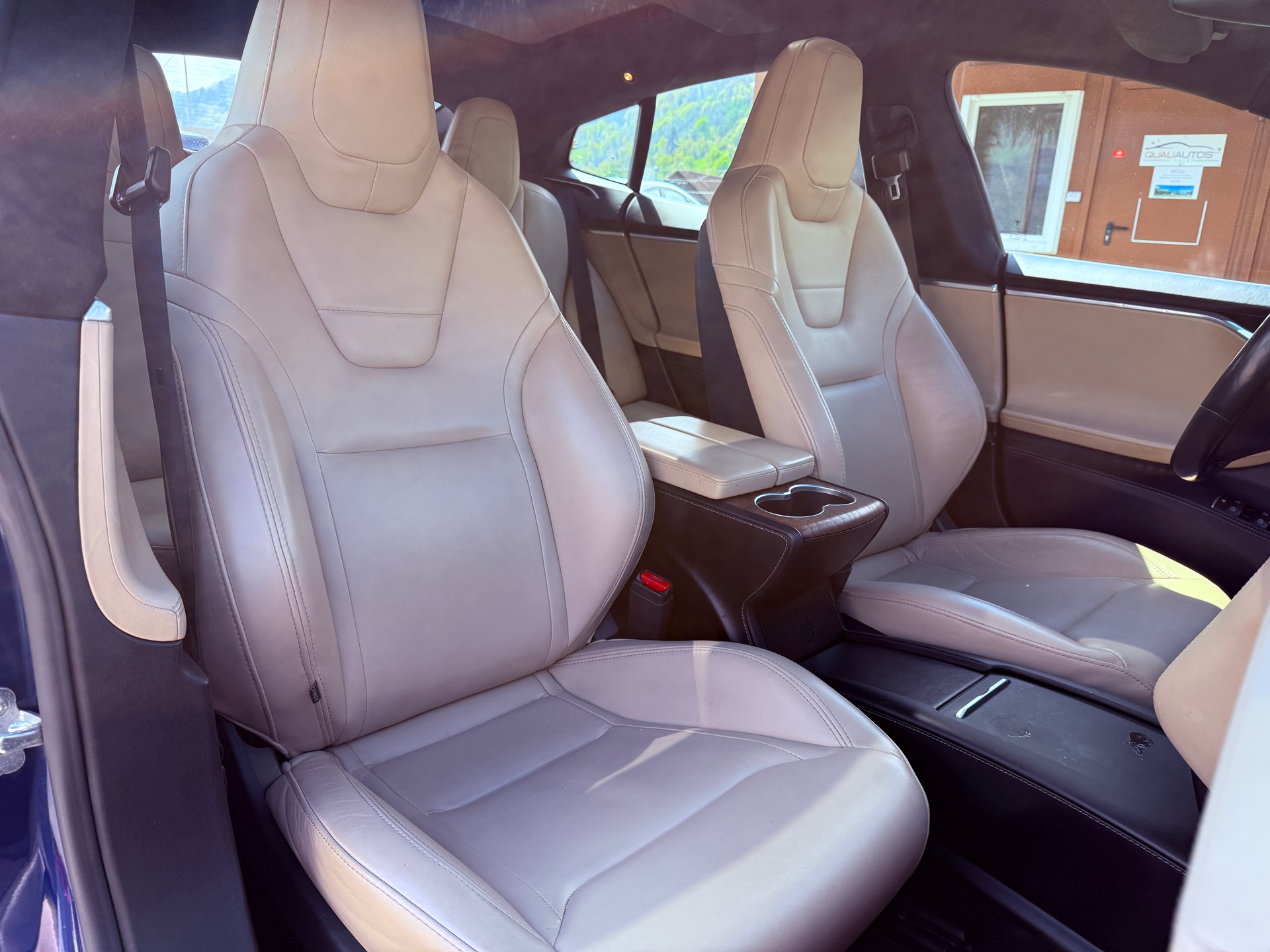 TESLA Model S 90 Facelift * HW3 * free Supercharger übertragbar * free connectivity * CCS * 1. Hand *-image-8