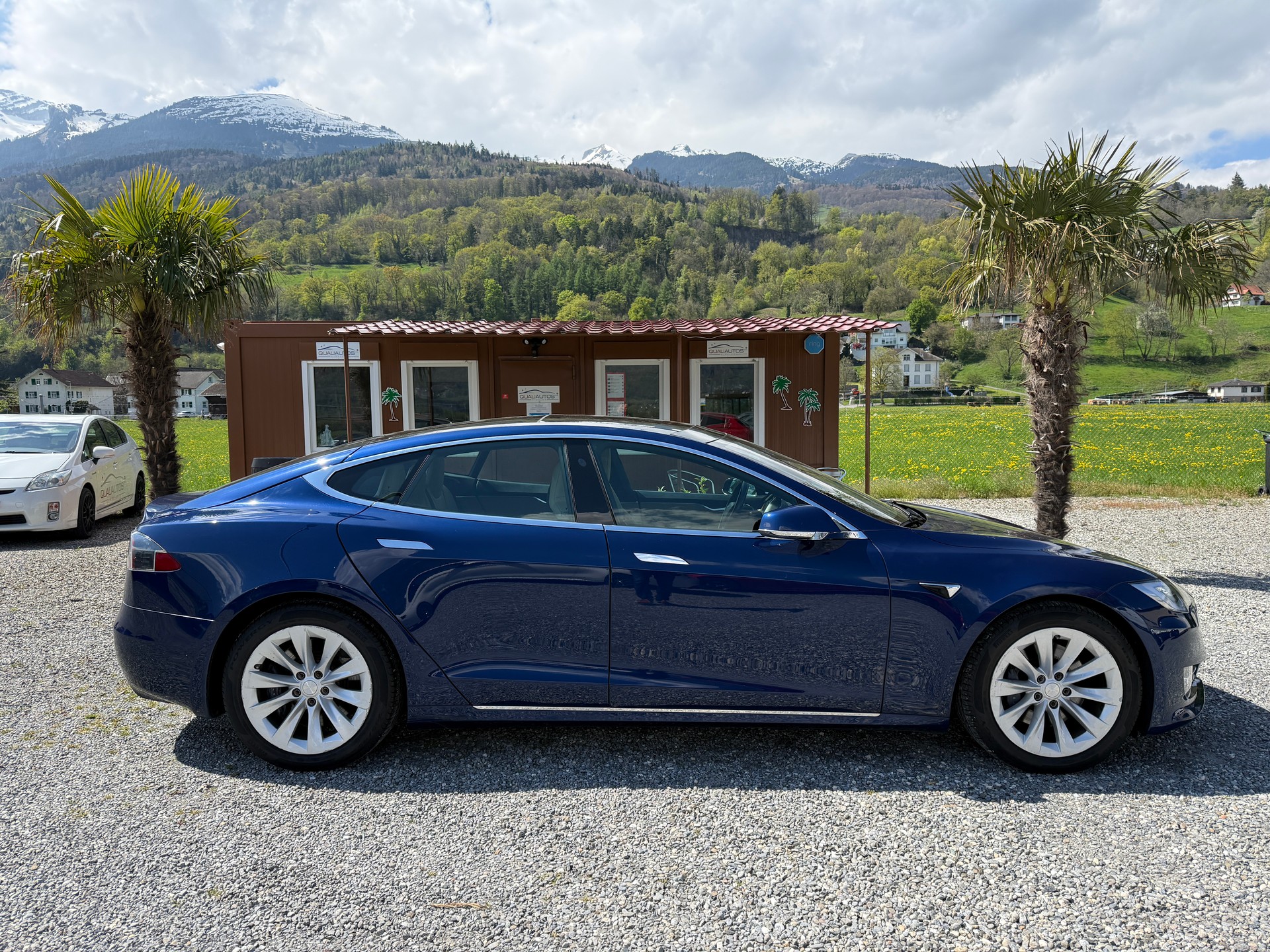 TESLA Model S 90 Facelift * HW3 * free Supercharger übertragbar * free connectivity * CCS * 1. Hand *-image-0