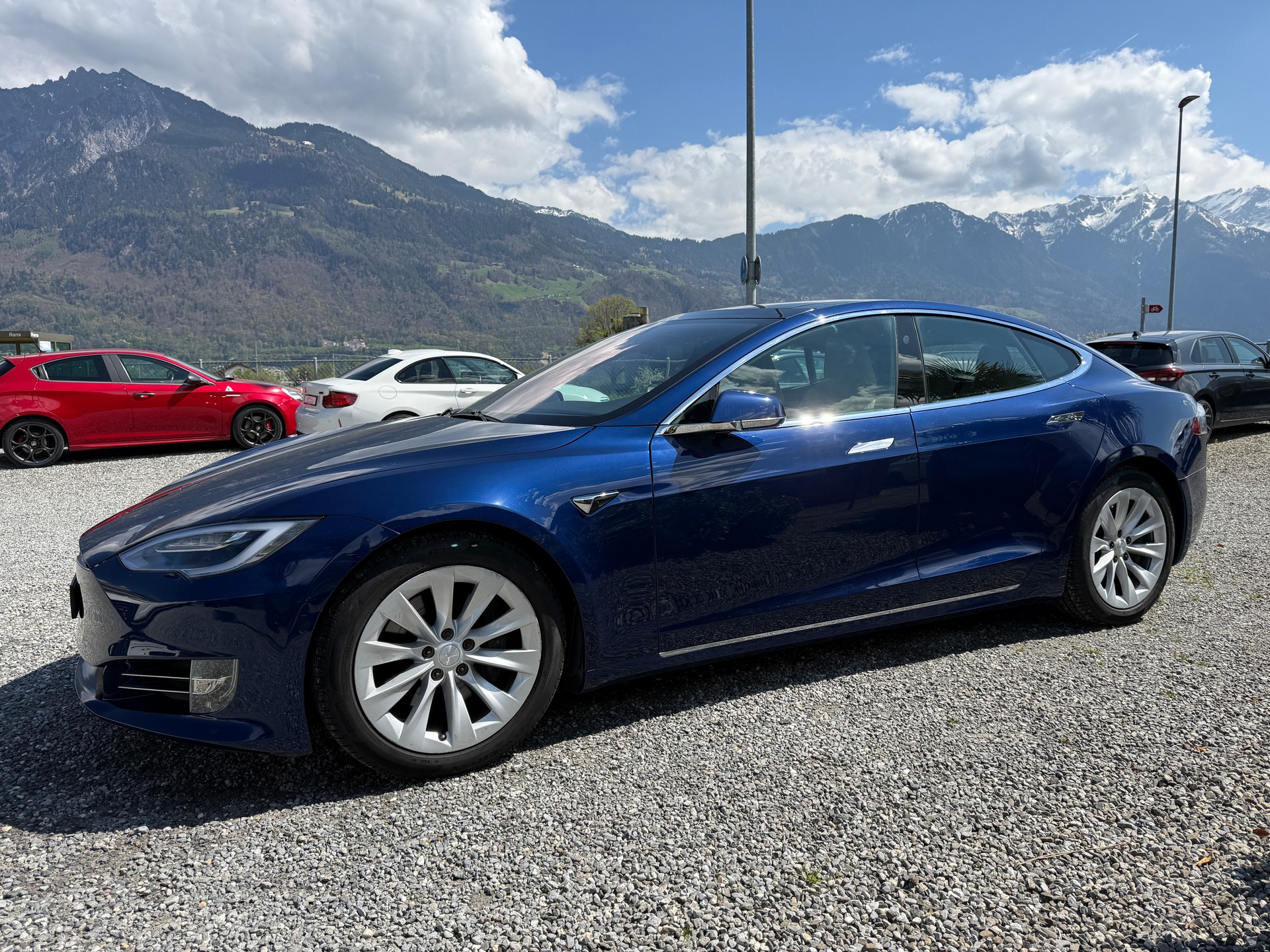 TESLA Model S 90 Facelift * HW3 * free Supercharger übertragbar * free connectivity * CCS * 1. Hand *-image-3
