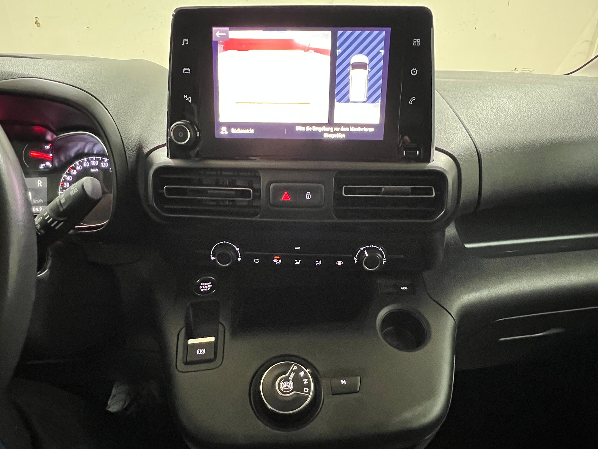 OPEL Combo Life 1.2 Elegance Automat-image-9