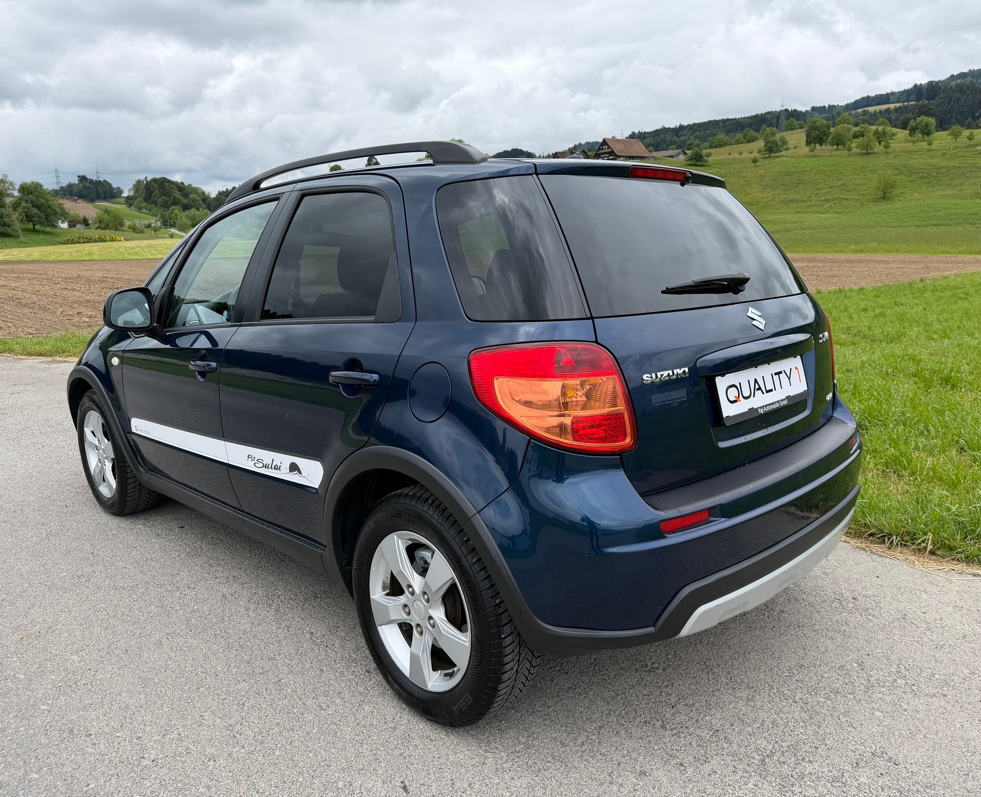 SUZUKI SX4 1.6 16V GL Top Piz Sulai 4WD Automatic-image-3