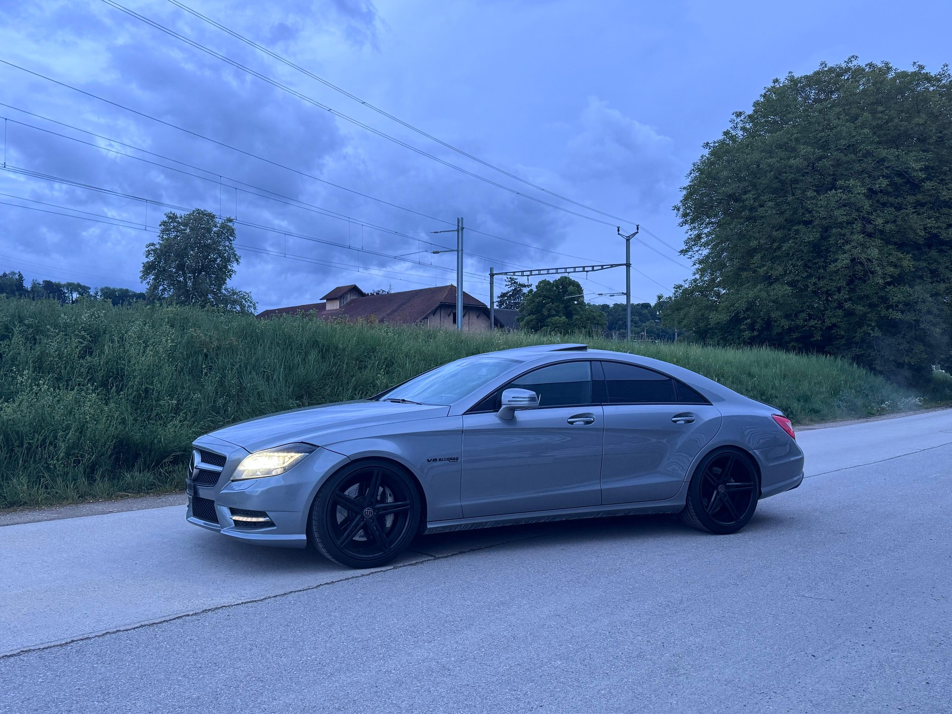 MERCEDES-BENZ CLS 500 4Matic 7G-Tronic-image-12