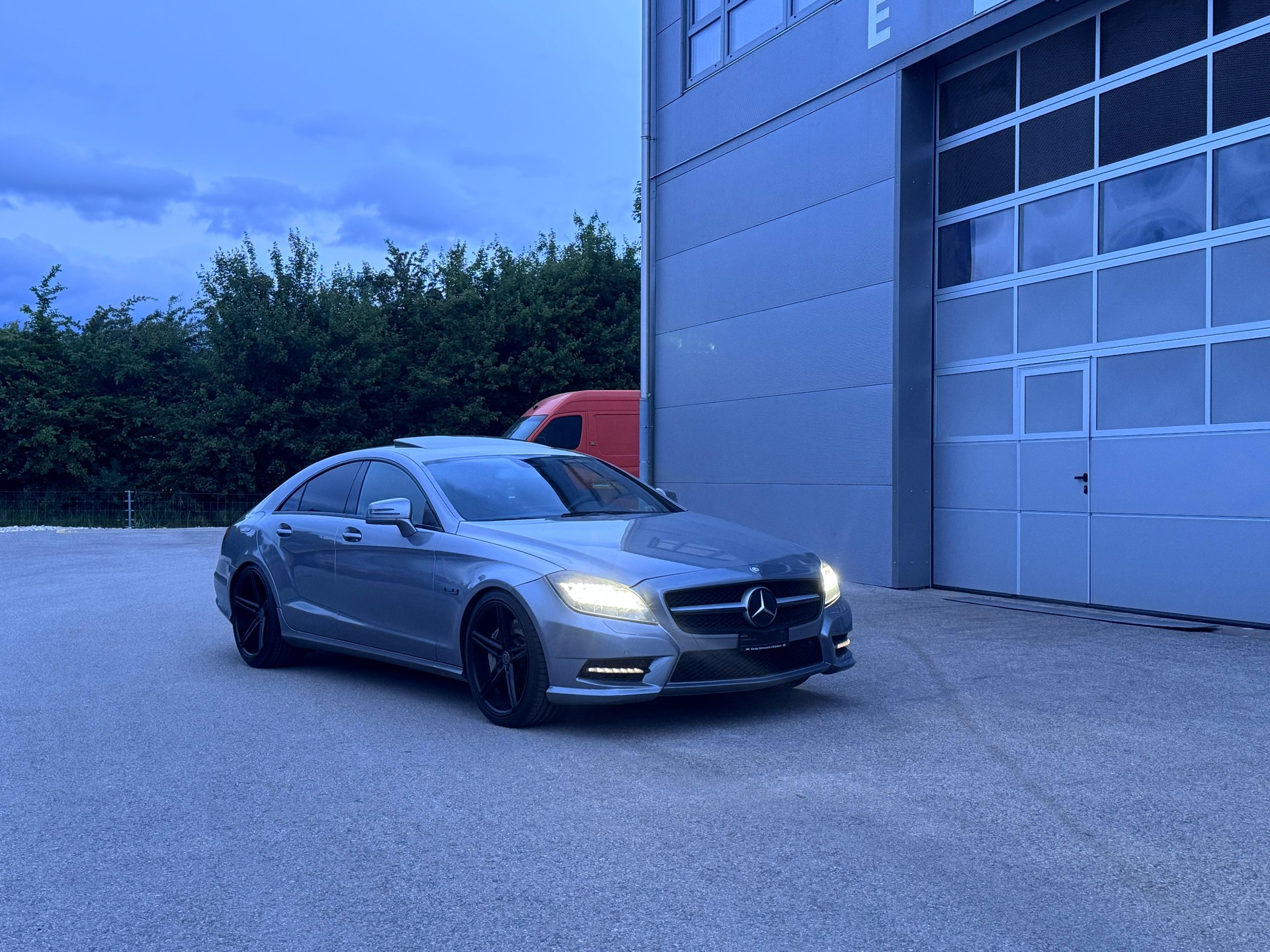 MERCEDES-BENZ CLS 500 4Matic 7G-Tronic-image-16