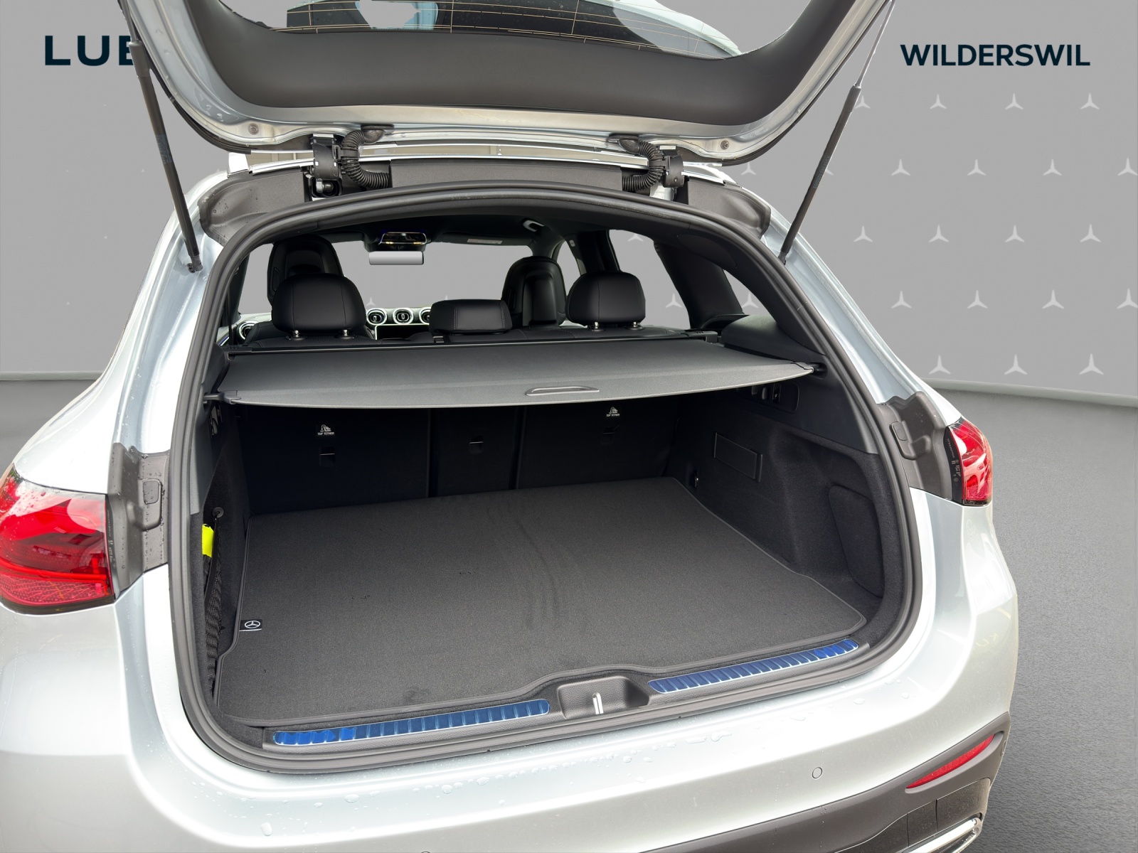 MERCEDES-BENZ GLC 220 d 4Matic 9G-Tronic-image-11