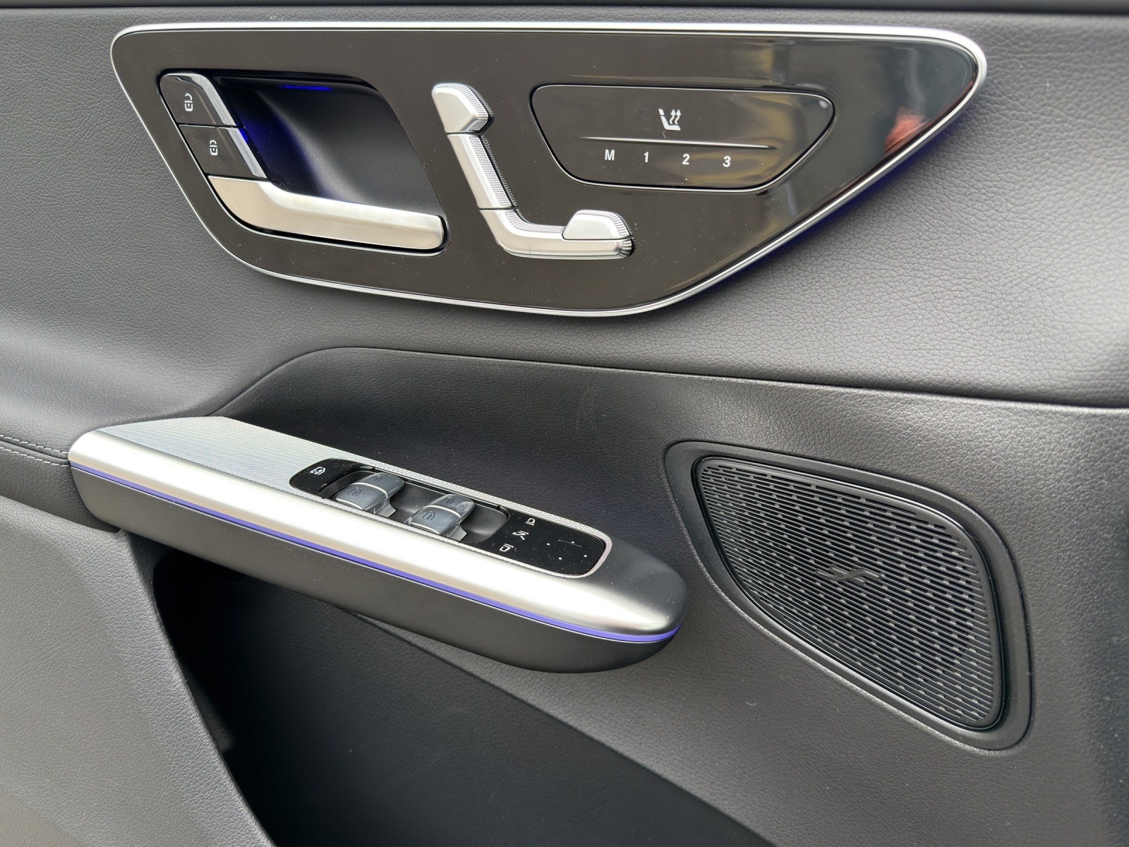 MERCEDES-BENZ GLC 220 d 4Matic 9G-Tronic-image-9