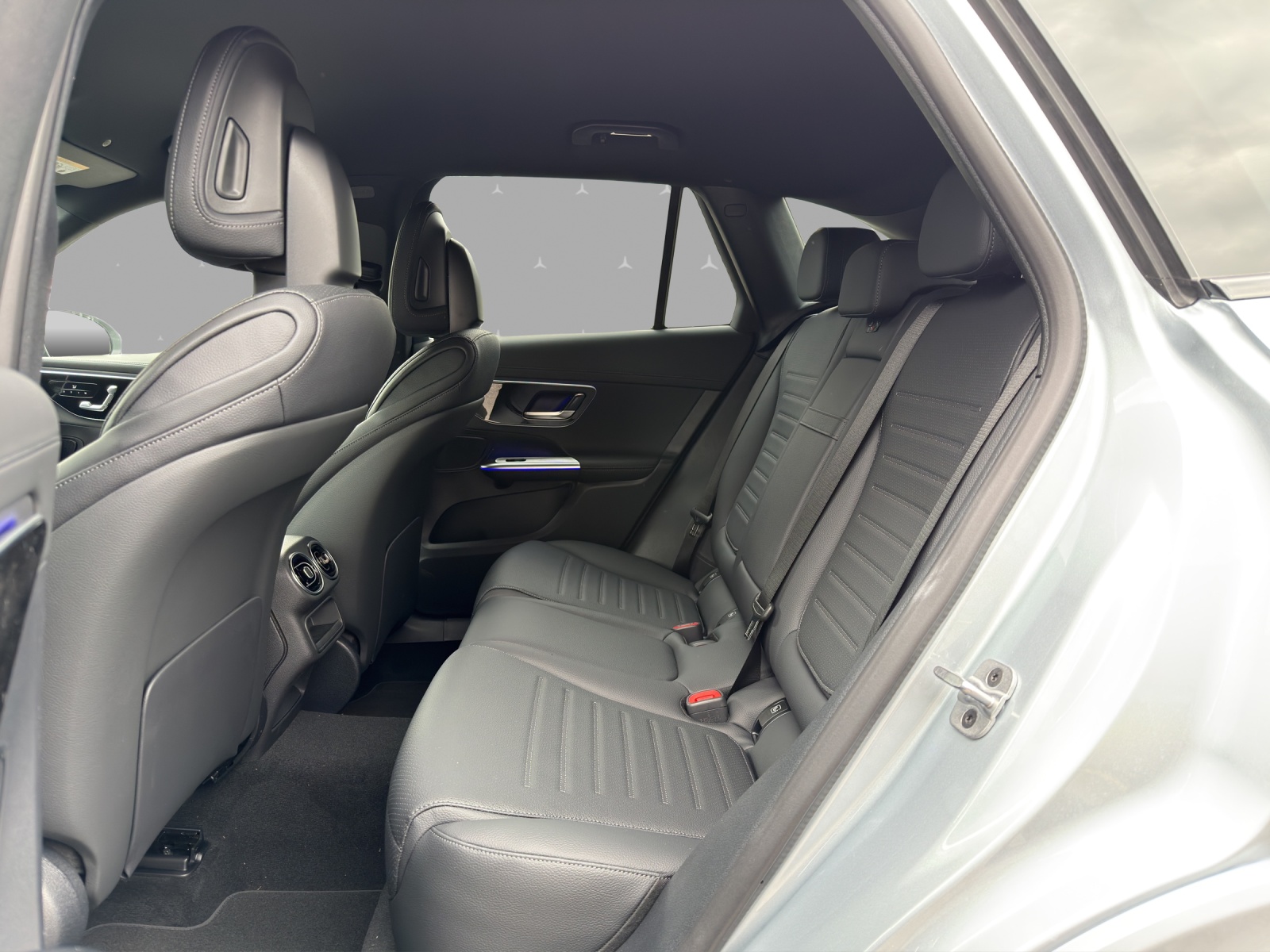 MERCEDES-BENZ GLC 220 d 4Matic 9G-Tronic-image-10