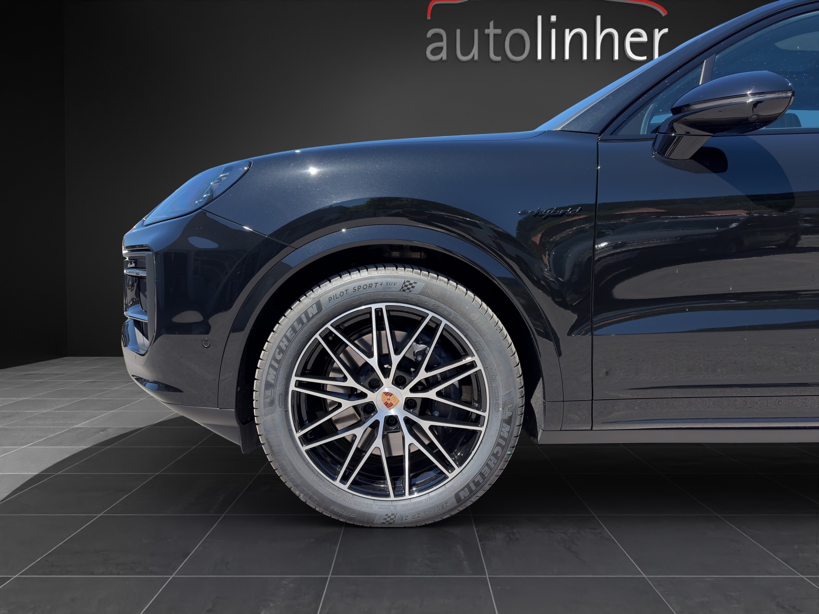 PORSCHE Cayenne E-Hybrid Black Edition Tiptronic-image-13