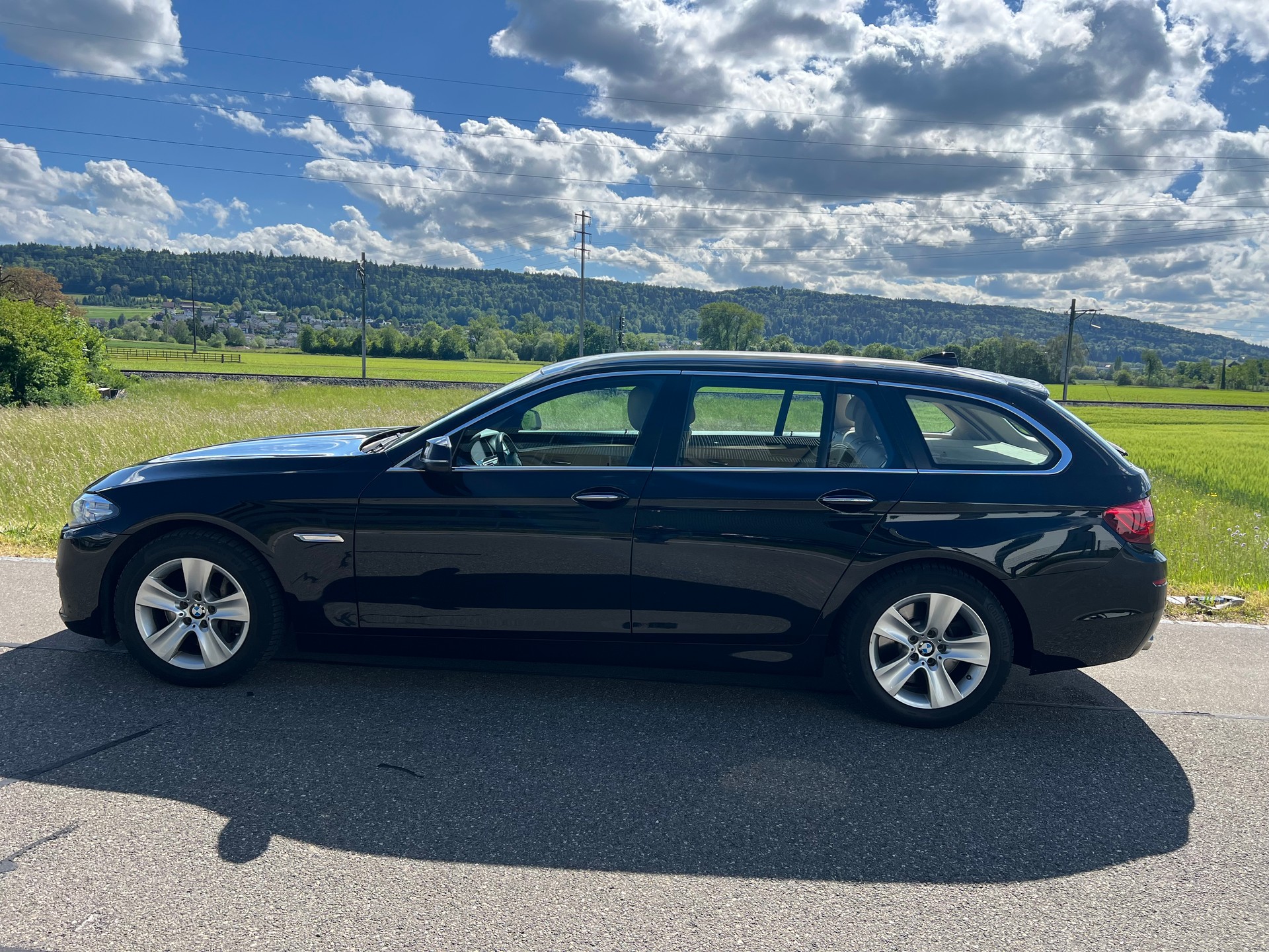 BMW 530d Touring xDrive Steptronic-image-6