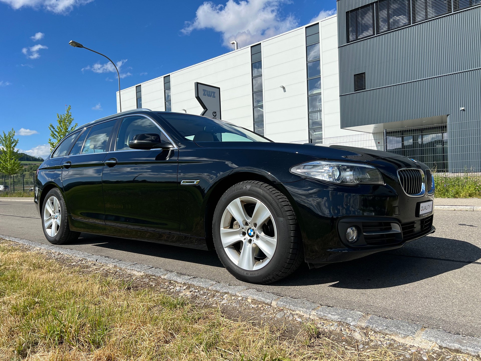 BMW 530d Touring xDrive Steptronic-image-10