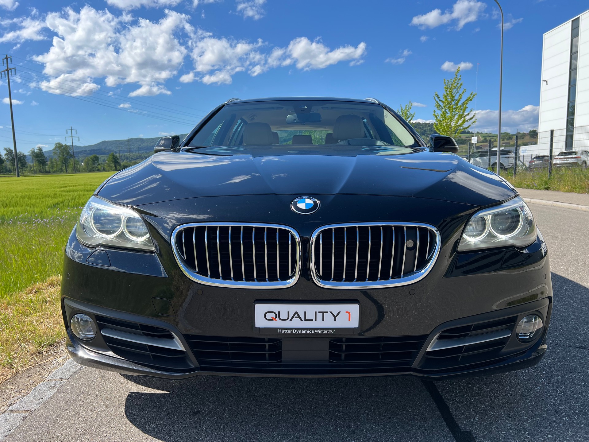 BMW 530d Touring xDrive Steptronic-image-2