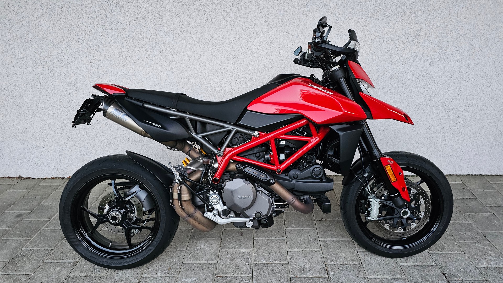 DUCATI Hypermotard 950