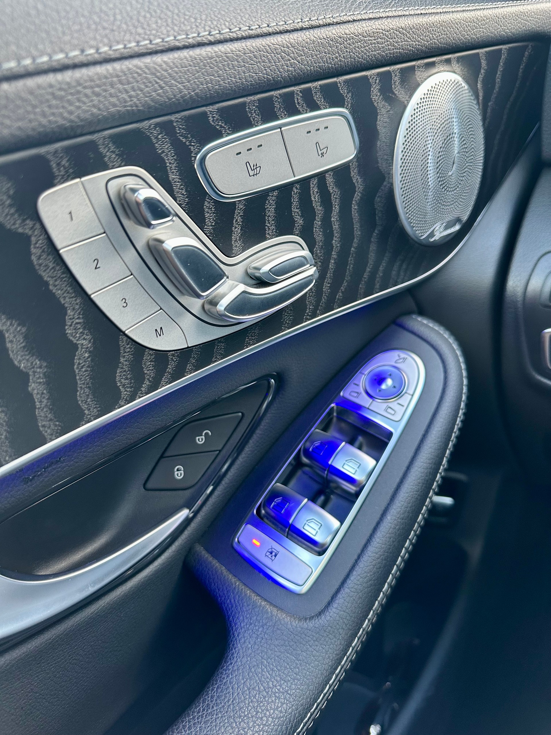 MERCEDES-BENZ GLC 43 AMG 4Matic 9G-Tronic-image-9