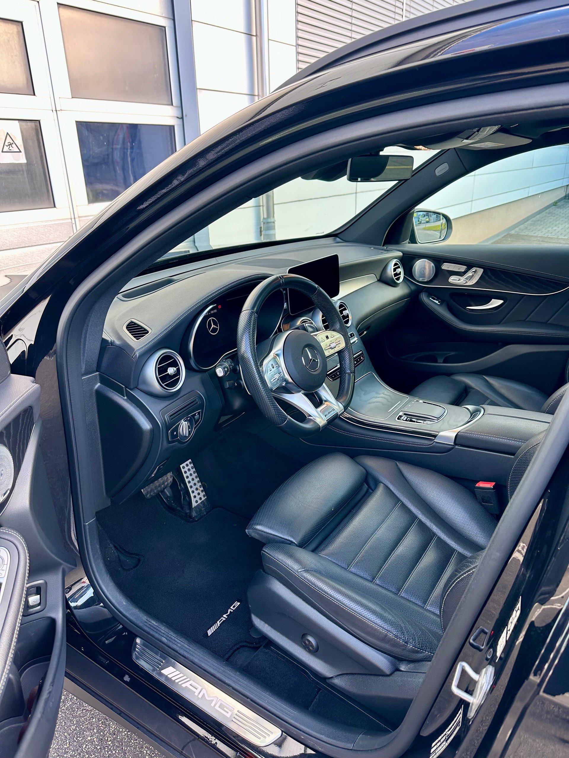MERCEDES-BENZ GLC 43 AMG 4Matic 9G-Tronic-image-5